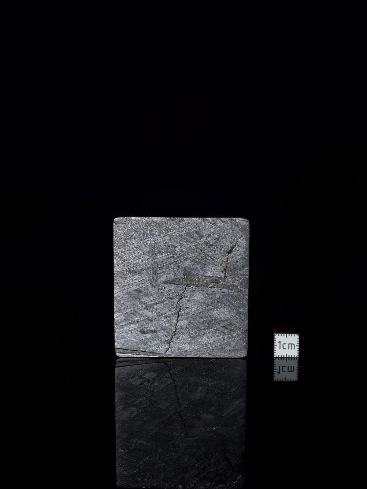 Aletai meteorite, Gobi Desert, China. 107,16 grams.