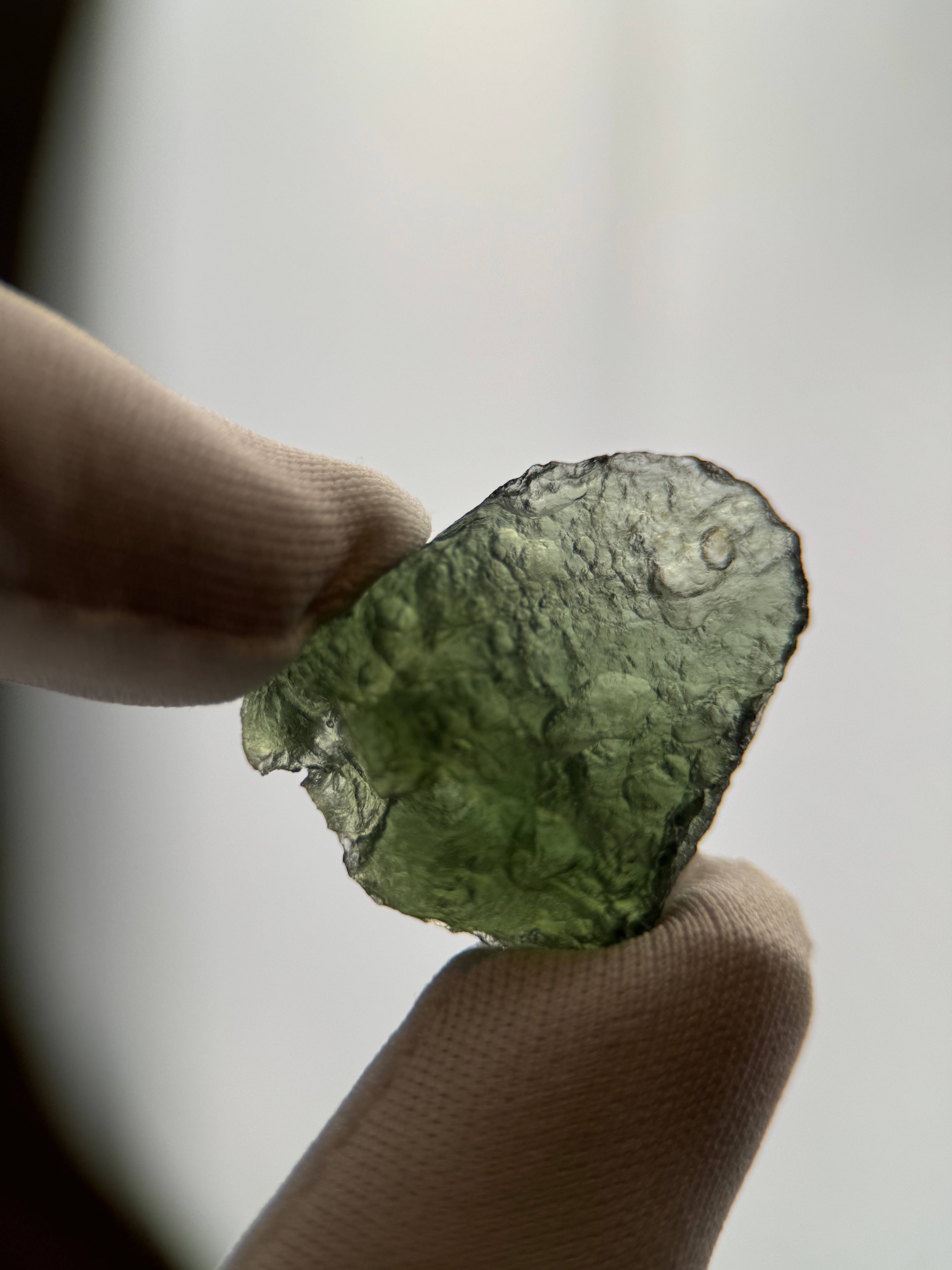 RAW MOLDAVITE, CZECH REPUBLIC. 5,19 GRAMS.
