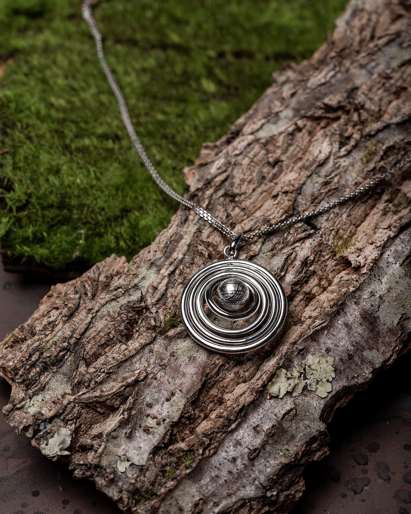 Muonionalusta Meteorite Orbit pendant