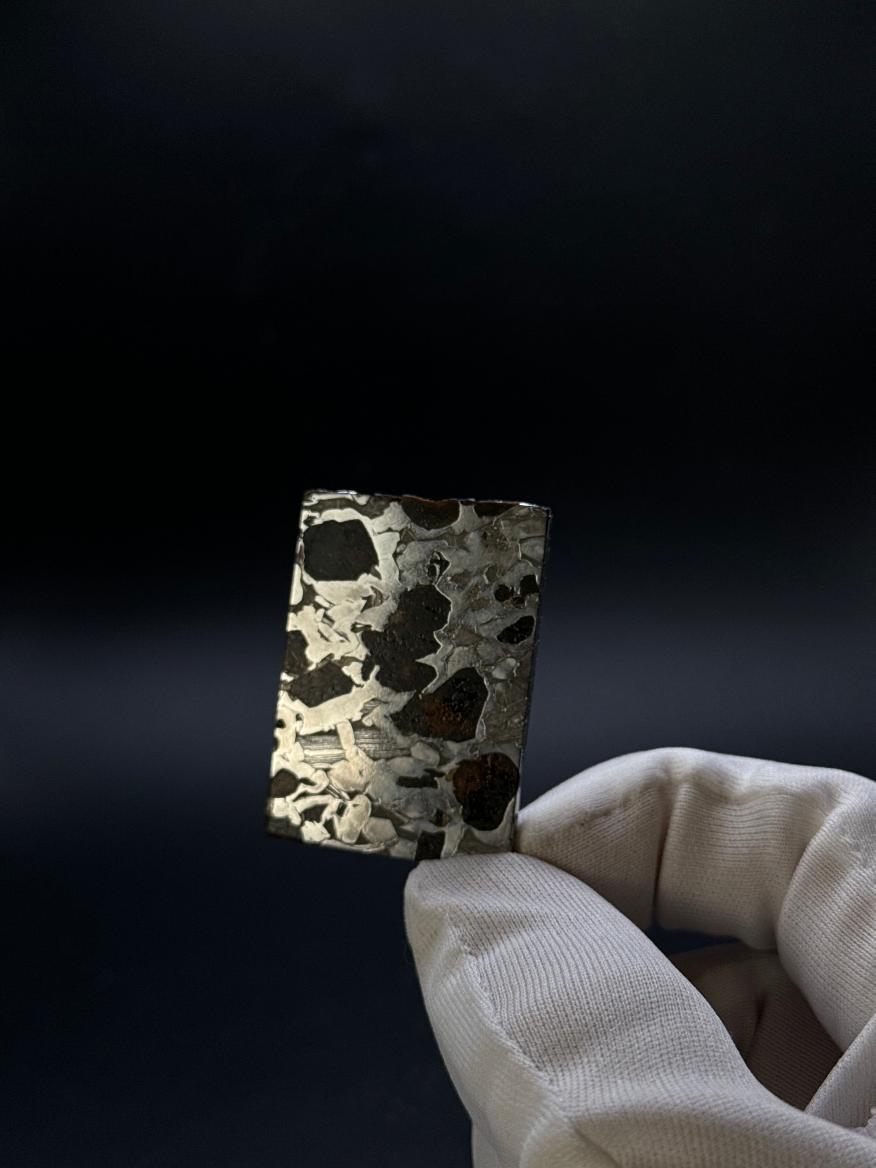 SEYMCHAN METEORITE, MAGADAN REGION, RUSSIA. 17,89 GRAMS.