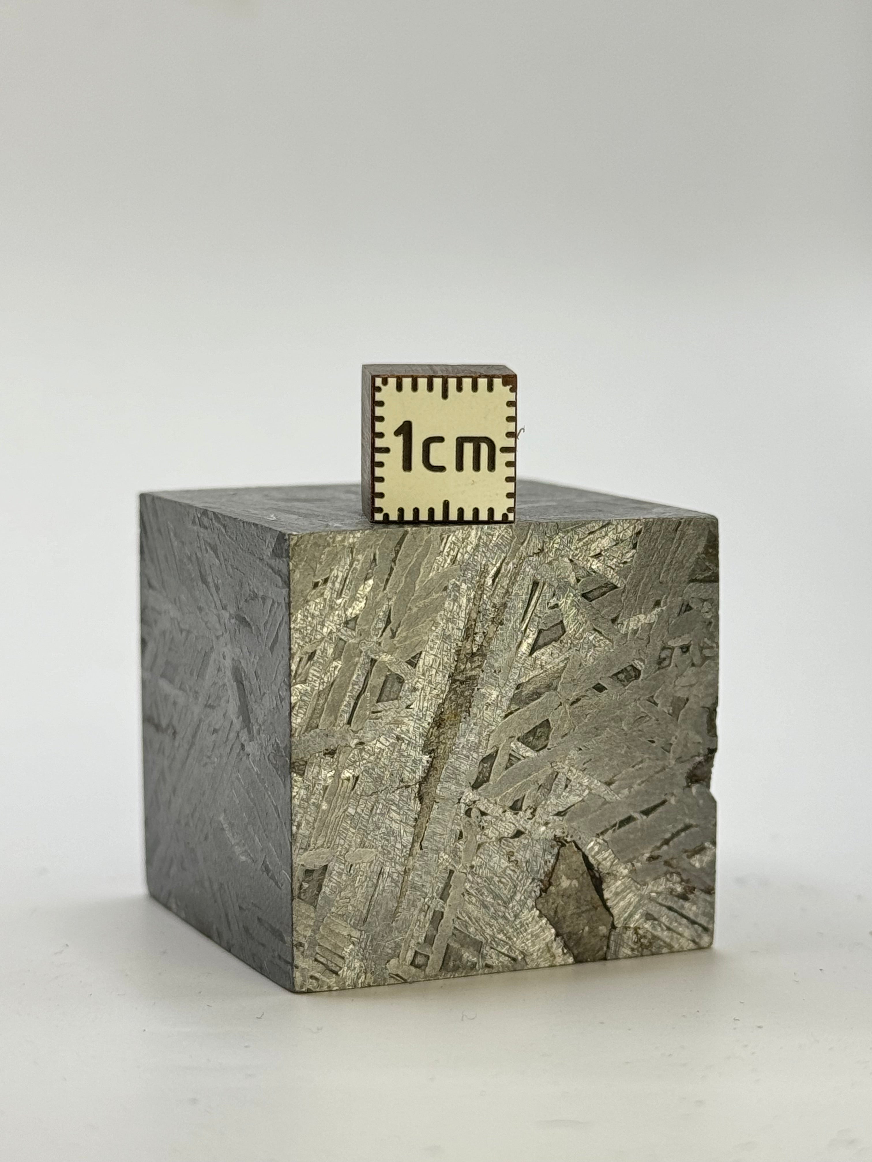 ALETAI METEORITE CUBE, GOBI DESERT, CHINA. 190 GRAMS.