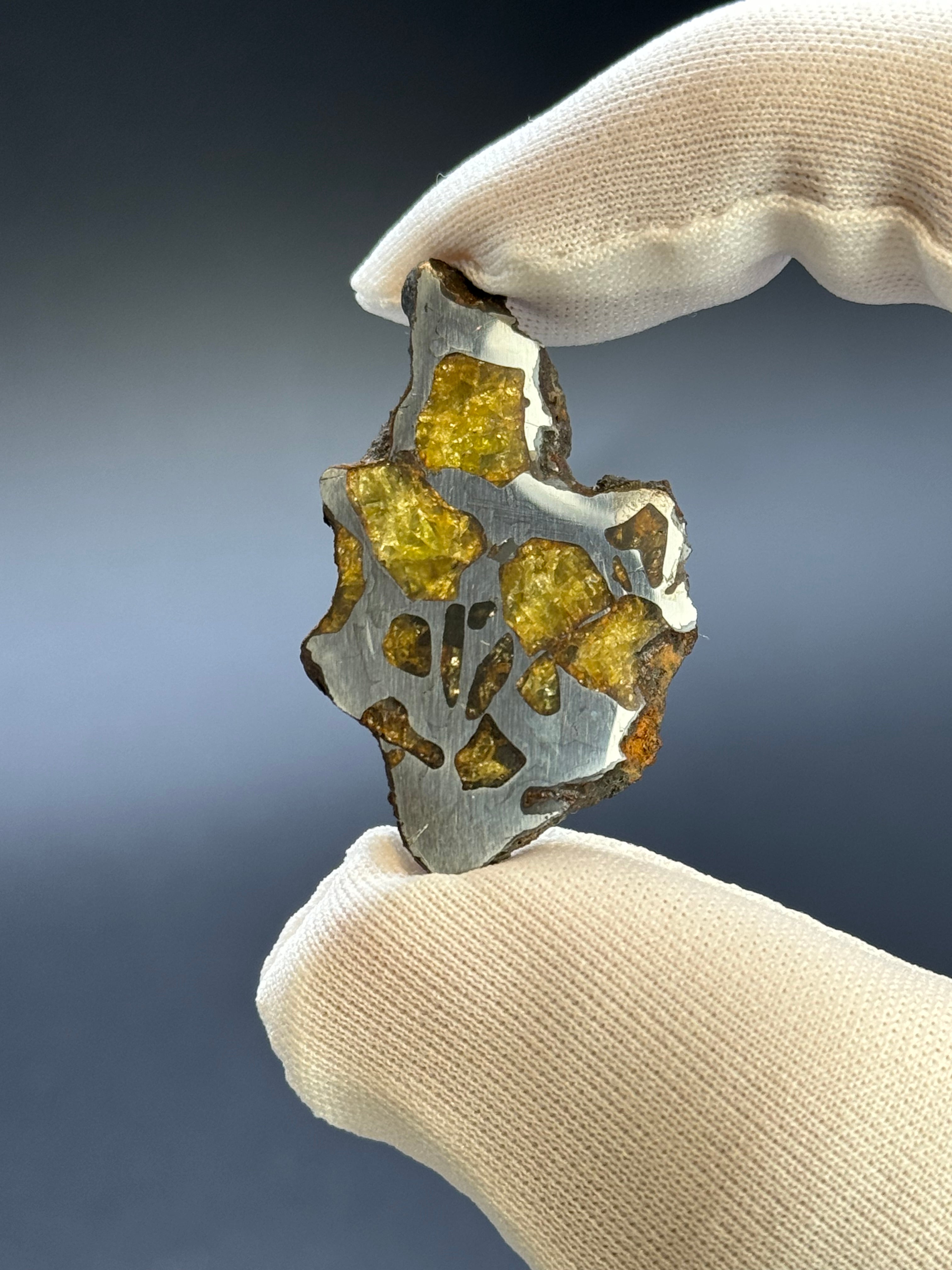 IMILAC PALLASITE METEORITE, CHILE. 6,55 GRAMS