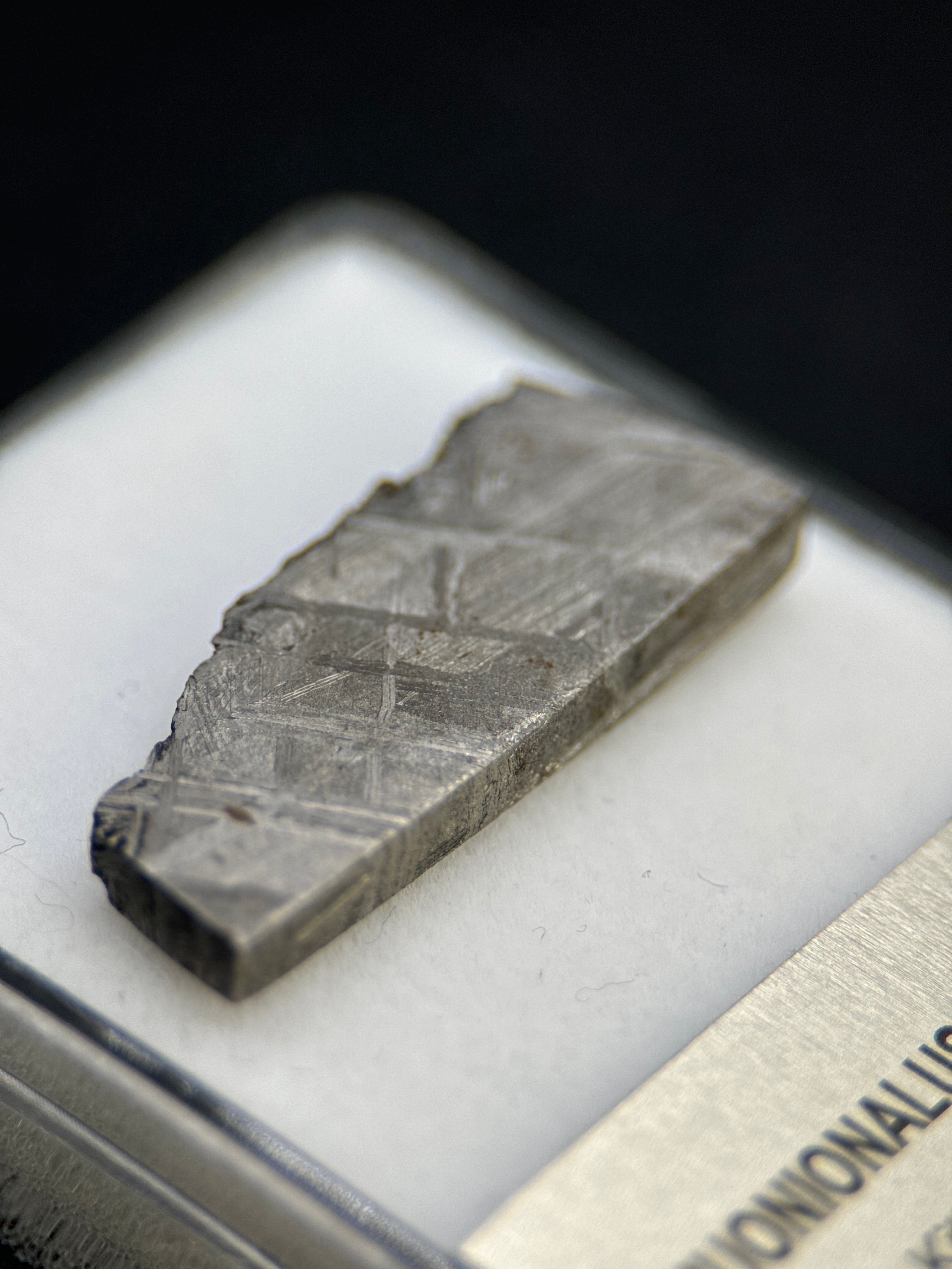 MUONIONALUSTA METEORITE, SWEDEN. DISPLAY BOX. 5,7 GRAMS.