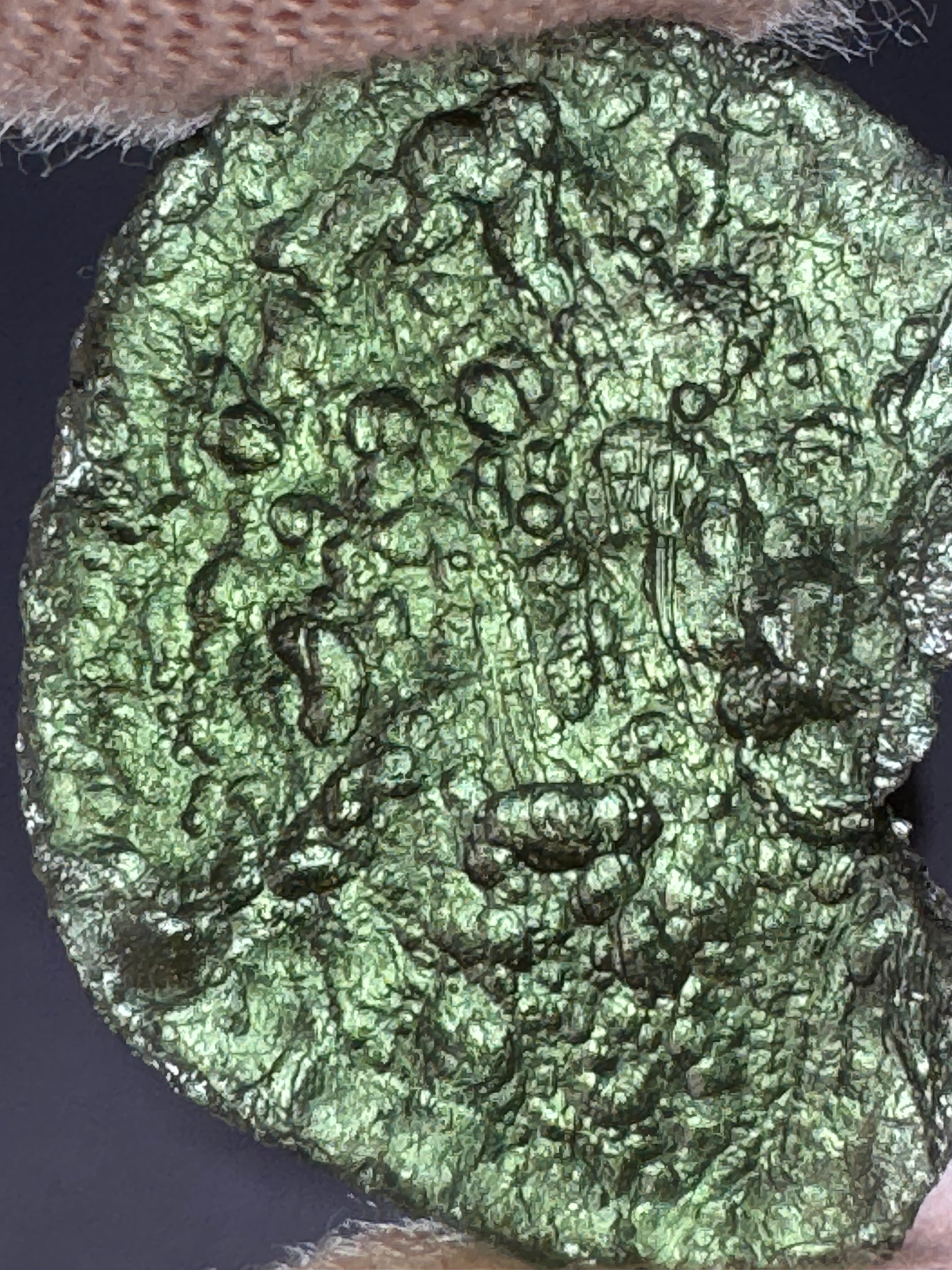 RAW MOLDAVITE, CZECH REPUBLIC. 5,02 GRAMS.