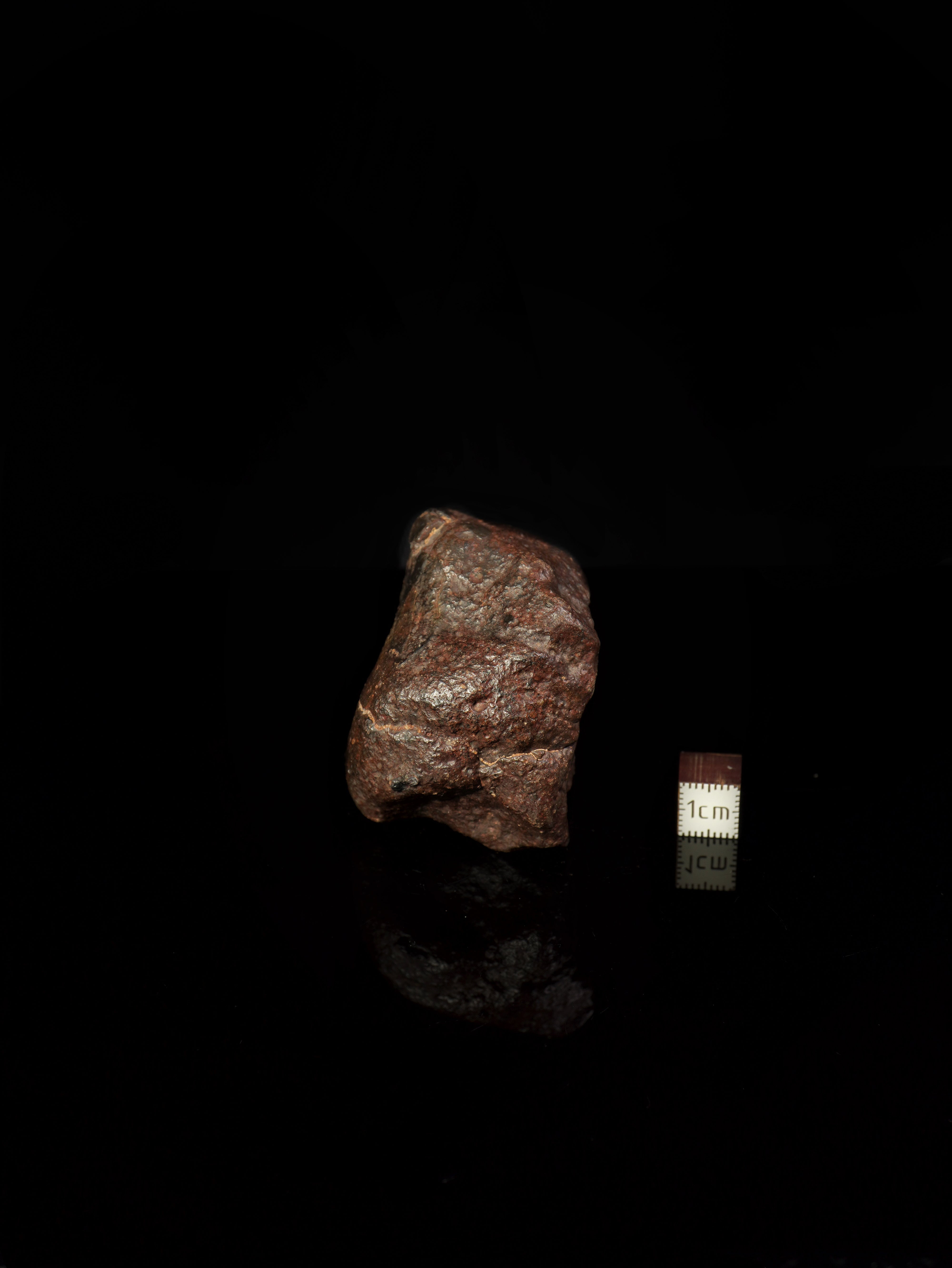 CHONDRITE METEORITE, NORTH WEST AFRICA. 184,6 GRAMS.