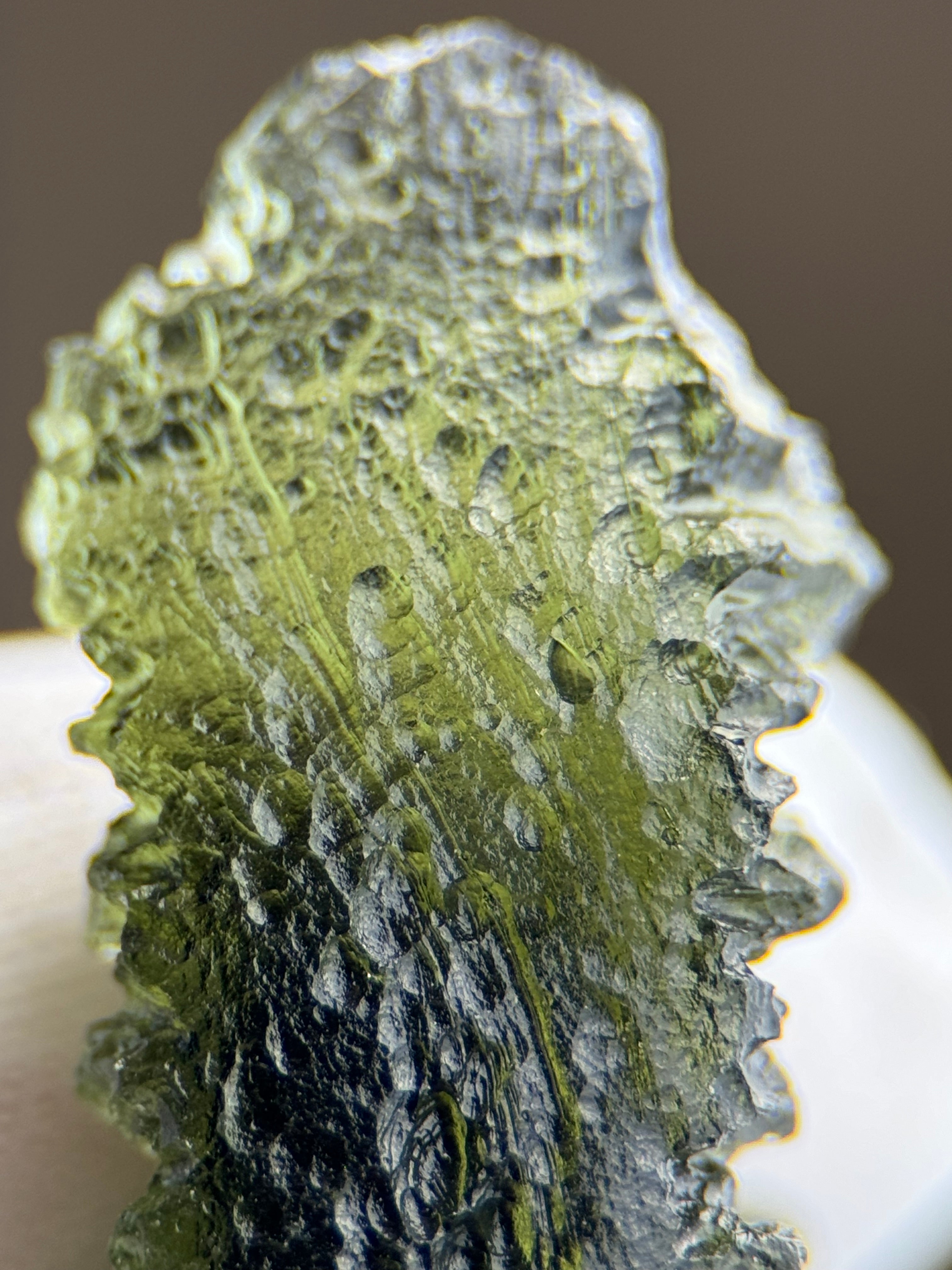 RAW MOLDAVITE, CZECH REPUBLIC. 9,13 GRAMS.