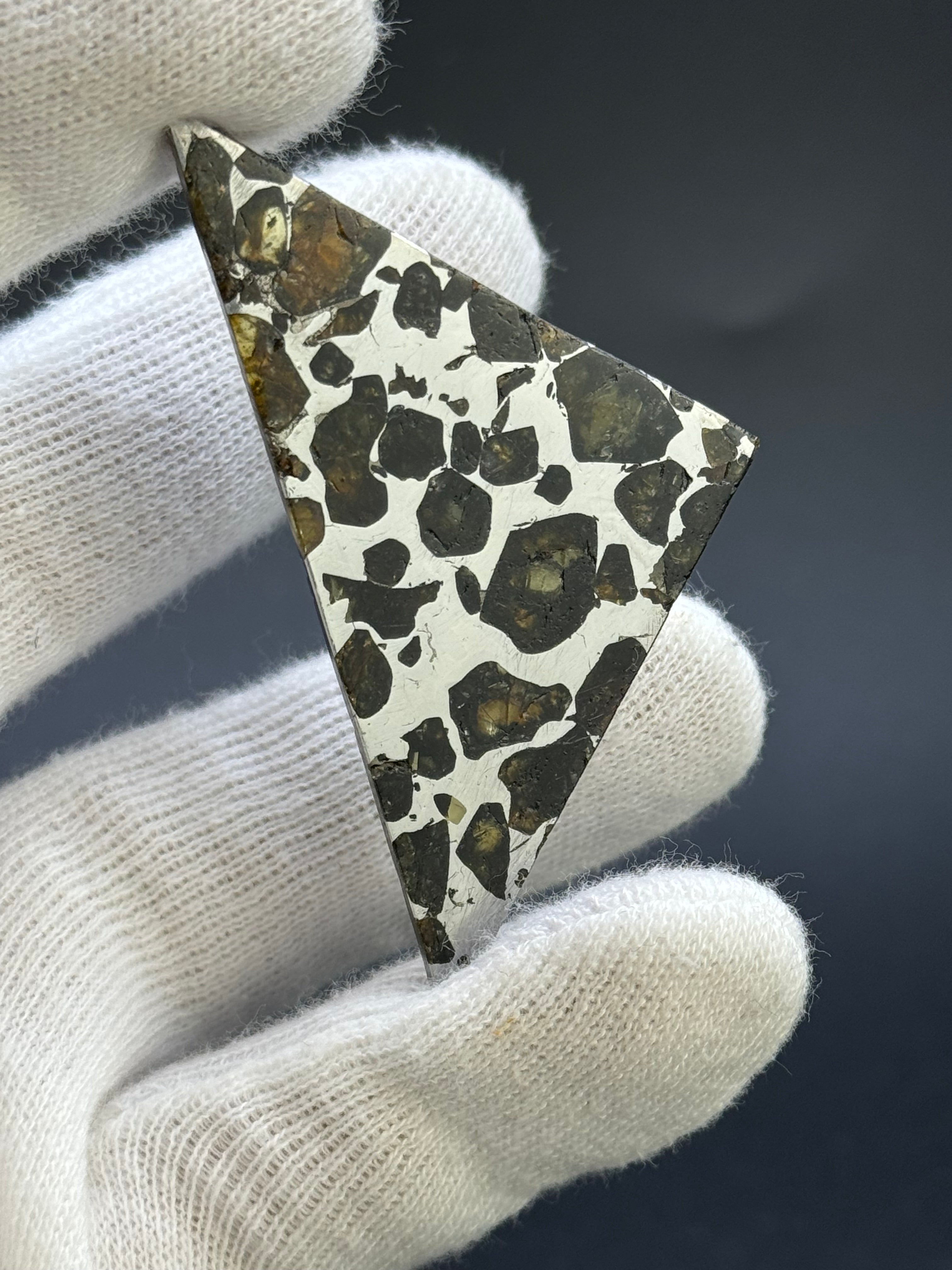 SEYMCHAN METEORITE, MAGADAN REGION, RUSSIA. 13,24 GRAMS.