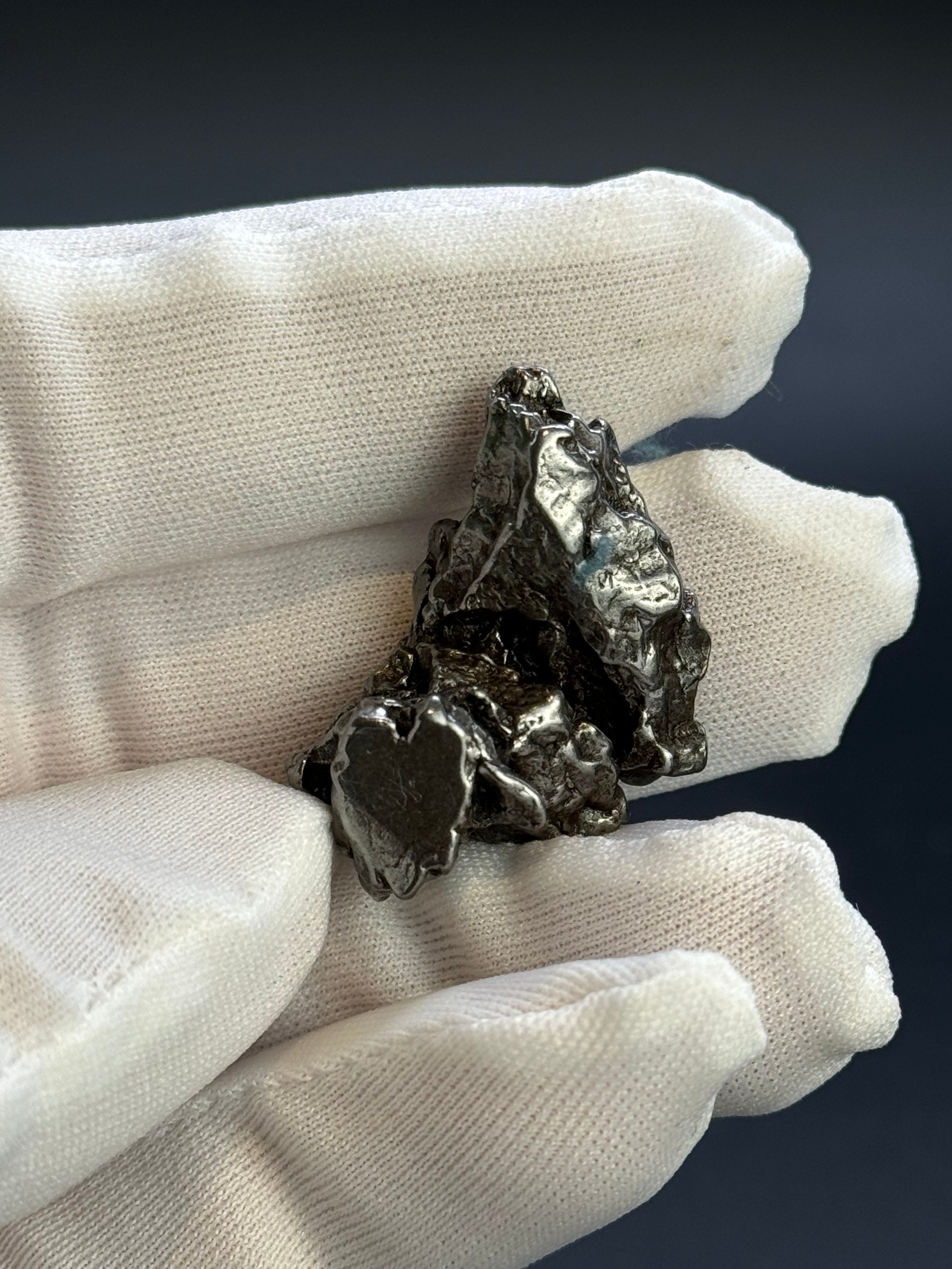 CAMPO DEL CIELO METEORITE, SOUTH AMERICA. 22,30 GRAMS.