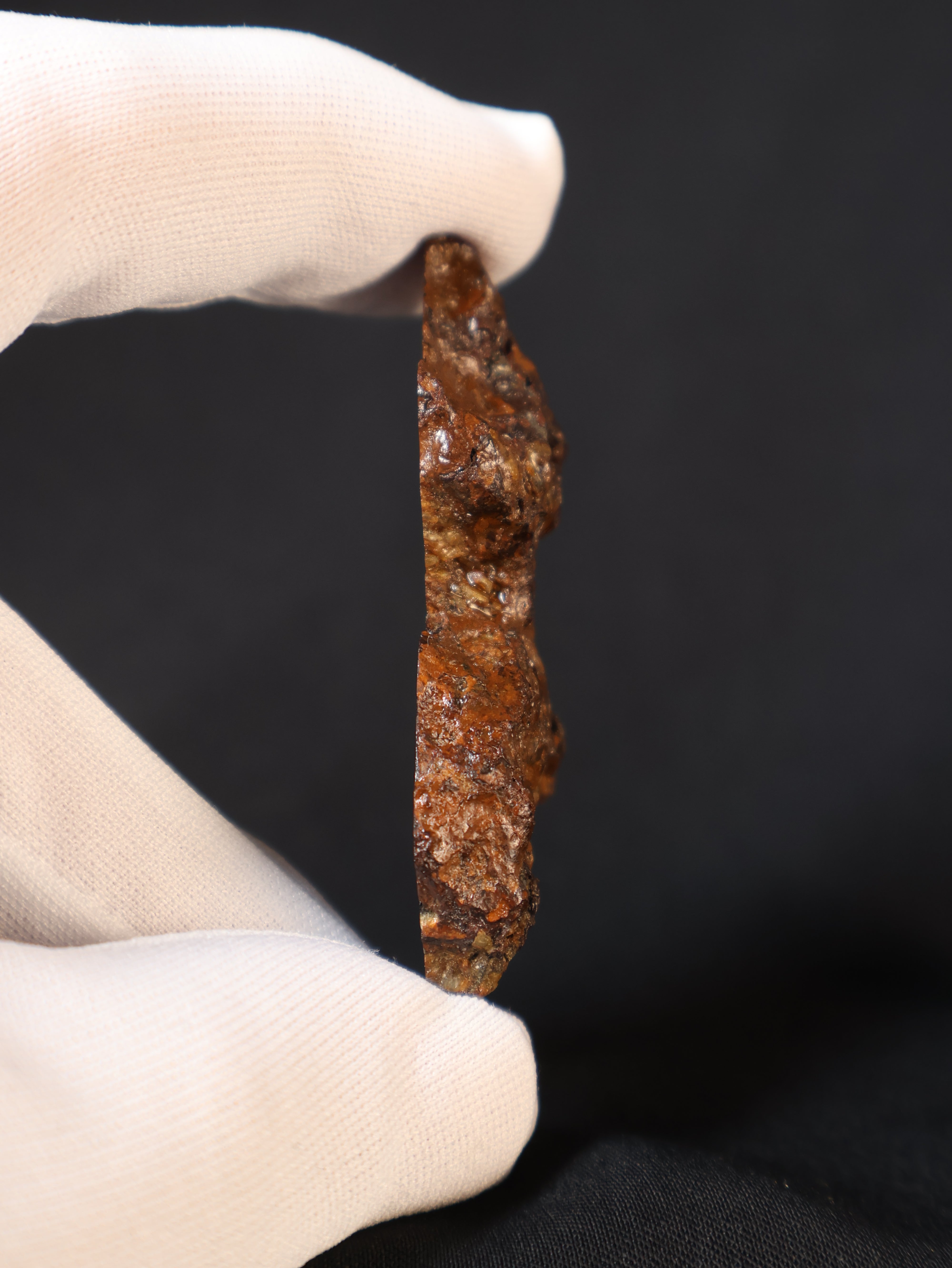 SEYMCHAN METEORITE, MAGADAN REGION, RUSSIA. 35,2 GRAMS END-CUT.