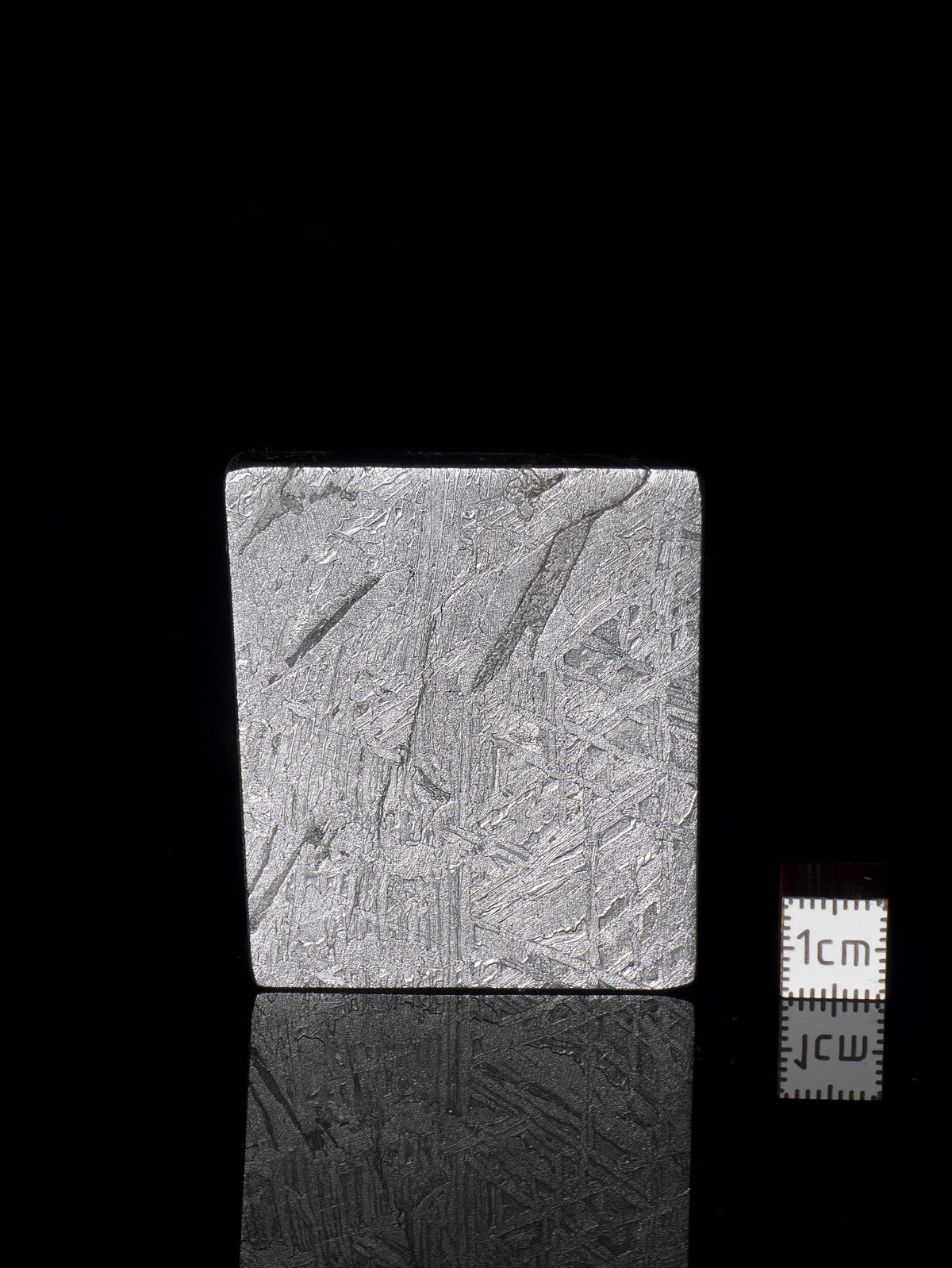 Aletai Meteorite, Gobi desert, China. 84,38 grams.