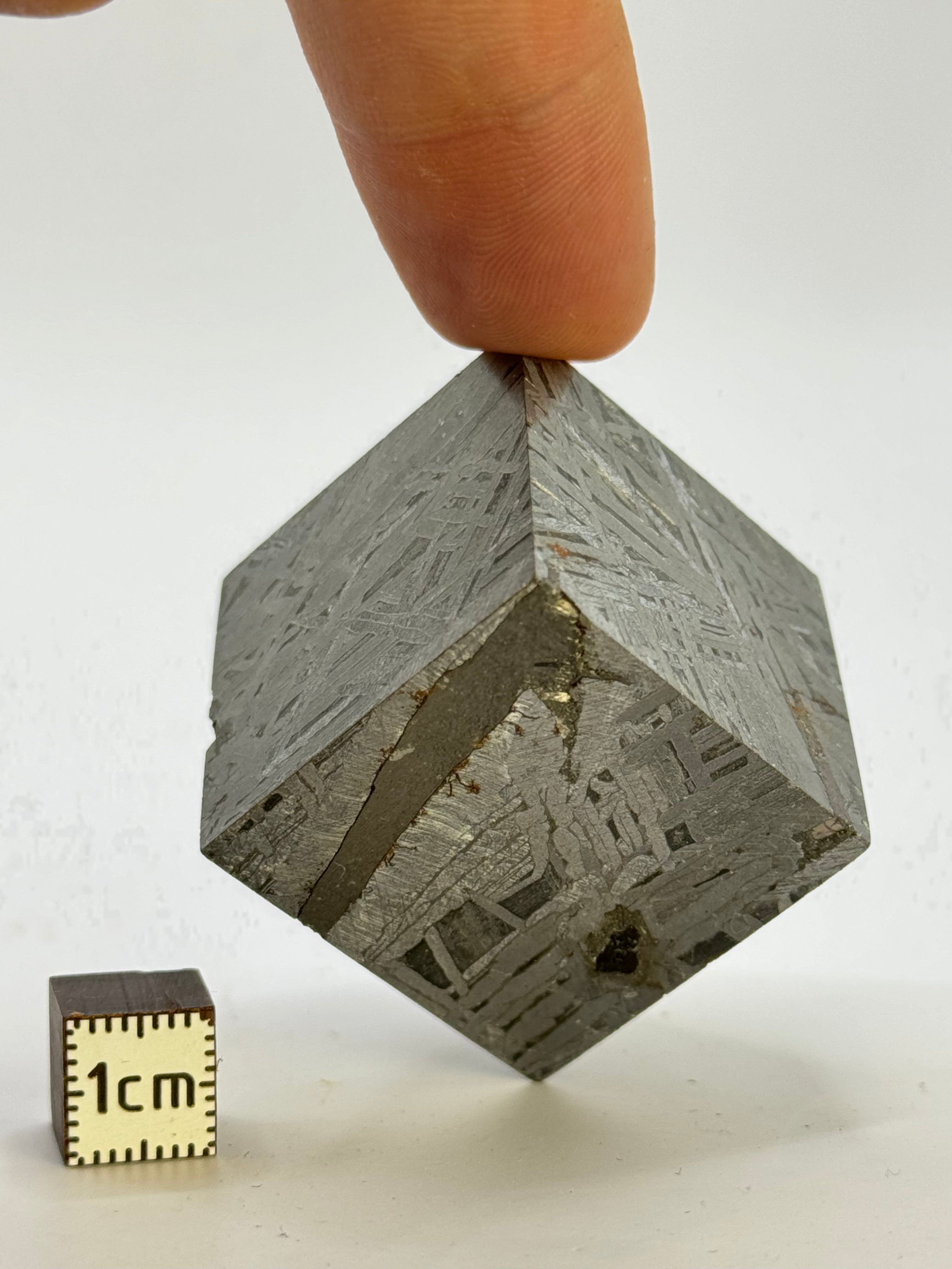 ALETAI METEORITE CUBE, GOBI DESERT, CHINA. 190 GRAMS.