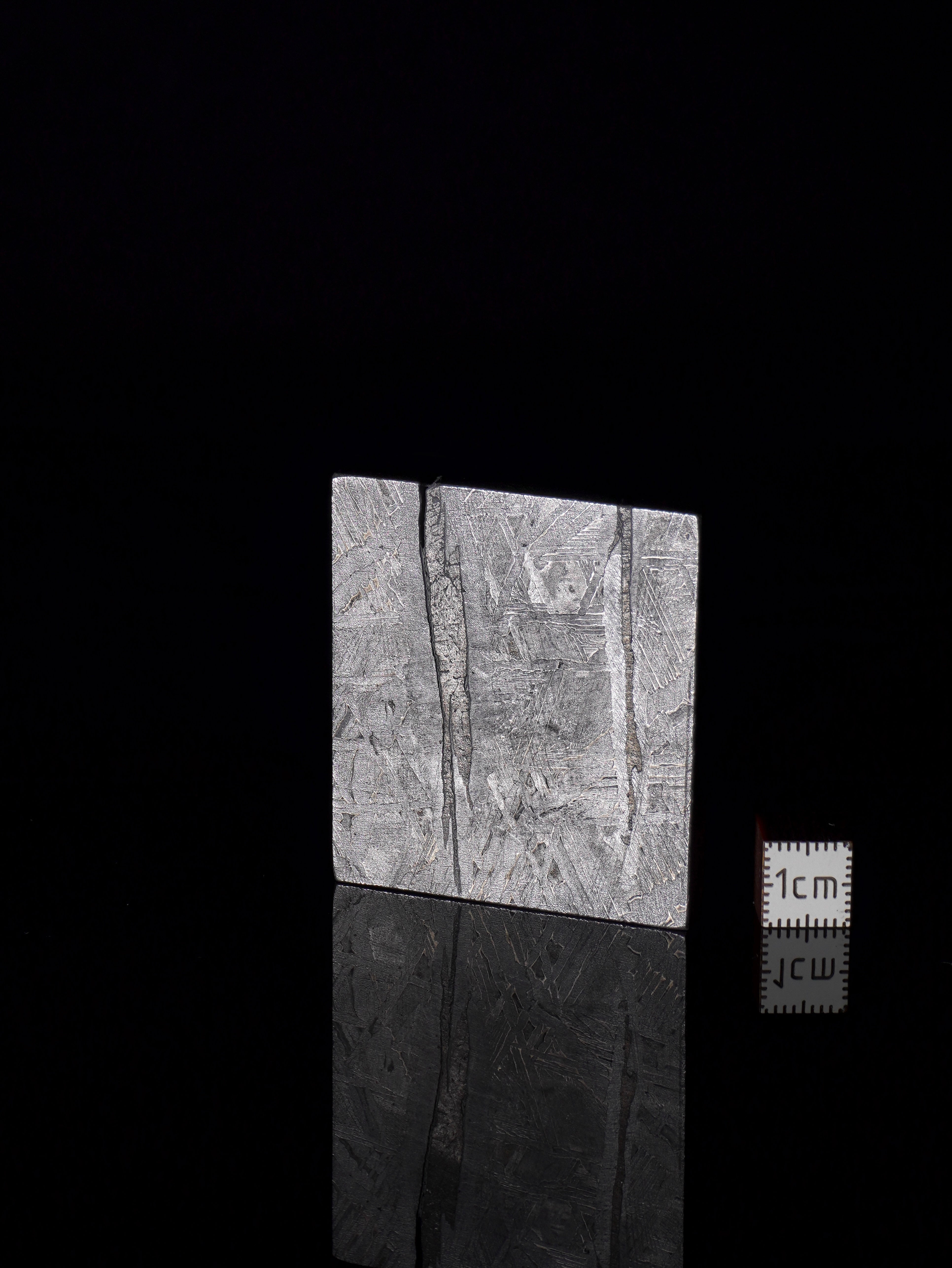Aletai Meteorite, Gobi Desert, China. 71,73 grams.