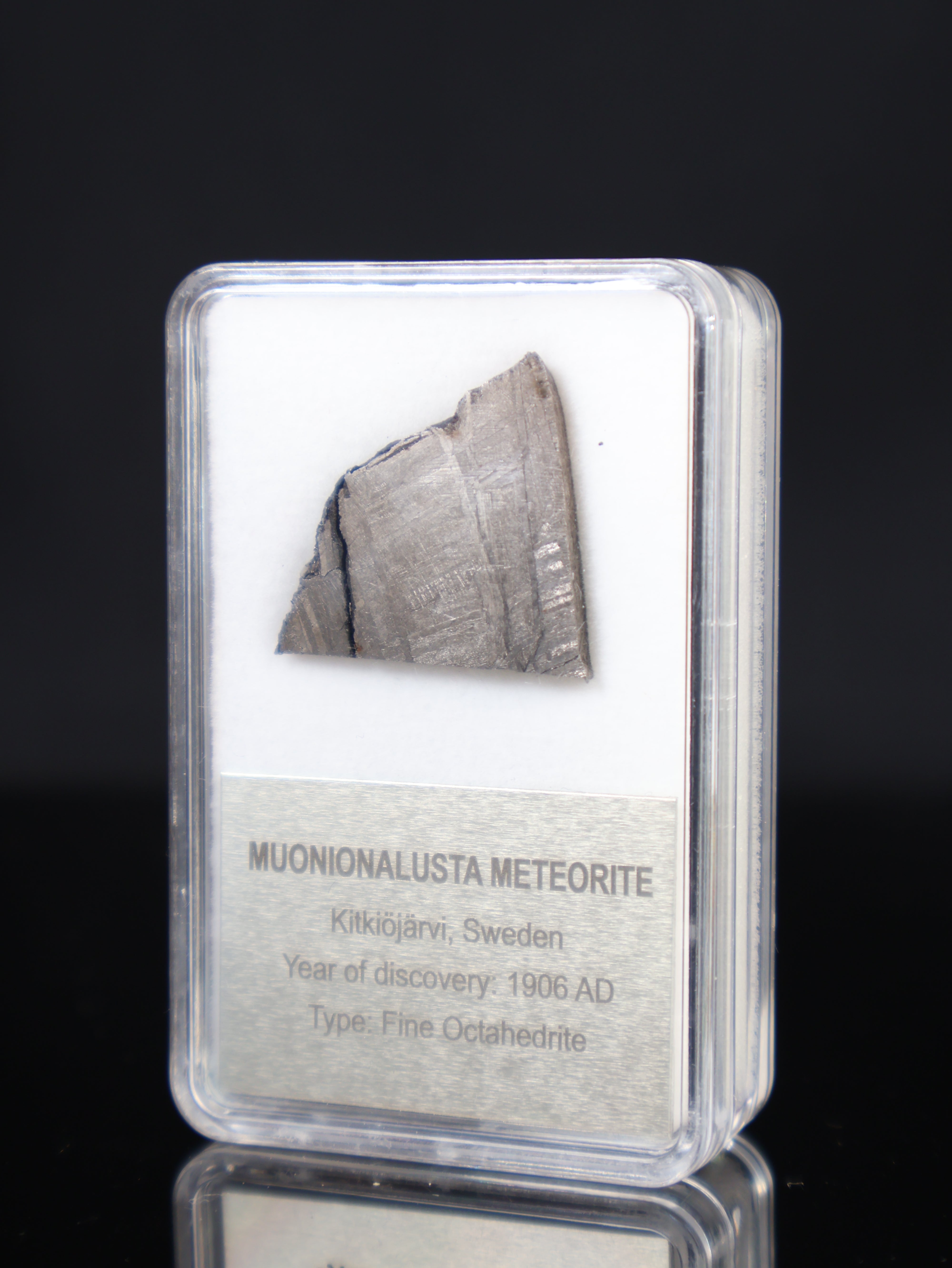 MUONIONALUSTA METEORITE, SWEDEN. DISPLAY BOX. 5,66 GRAMS.