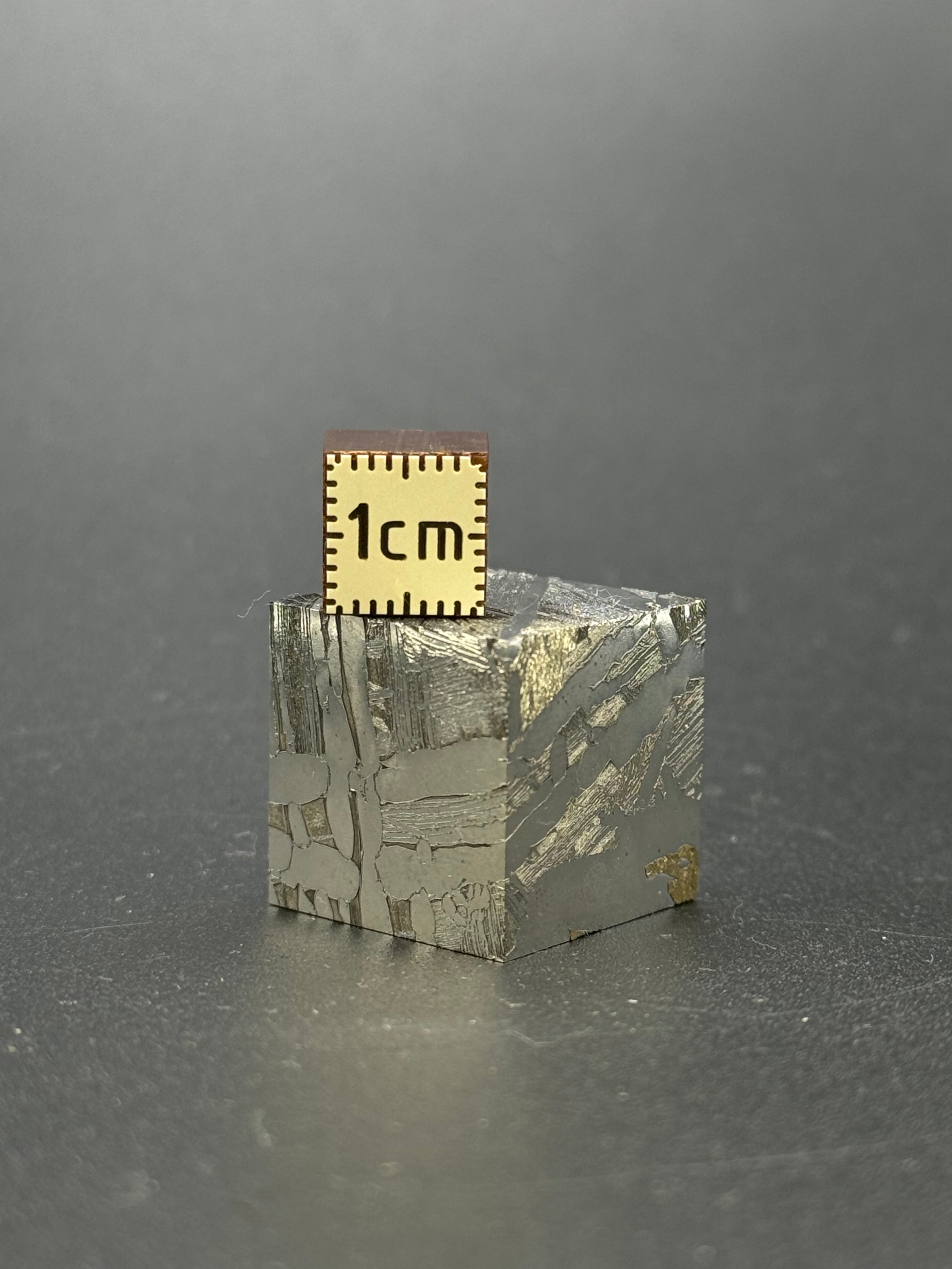 SEYMCHAN METEORITE, MAGADAN REGION, RUSSIA. 52 GRAMS CUBE.