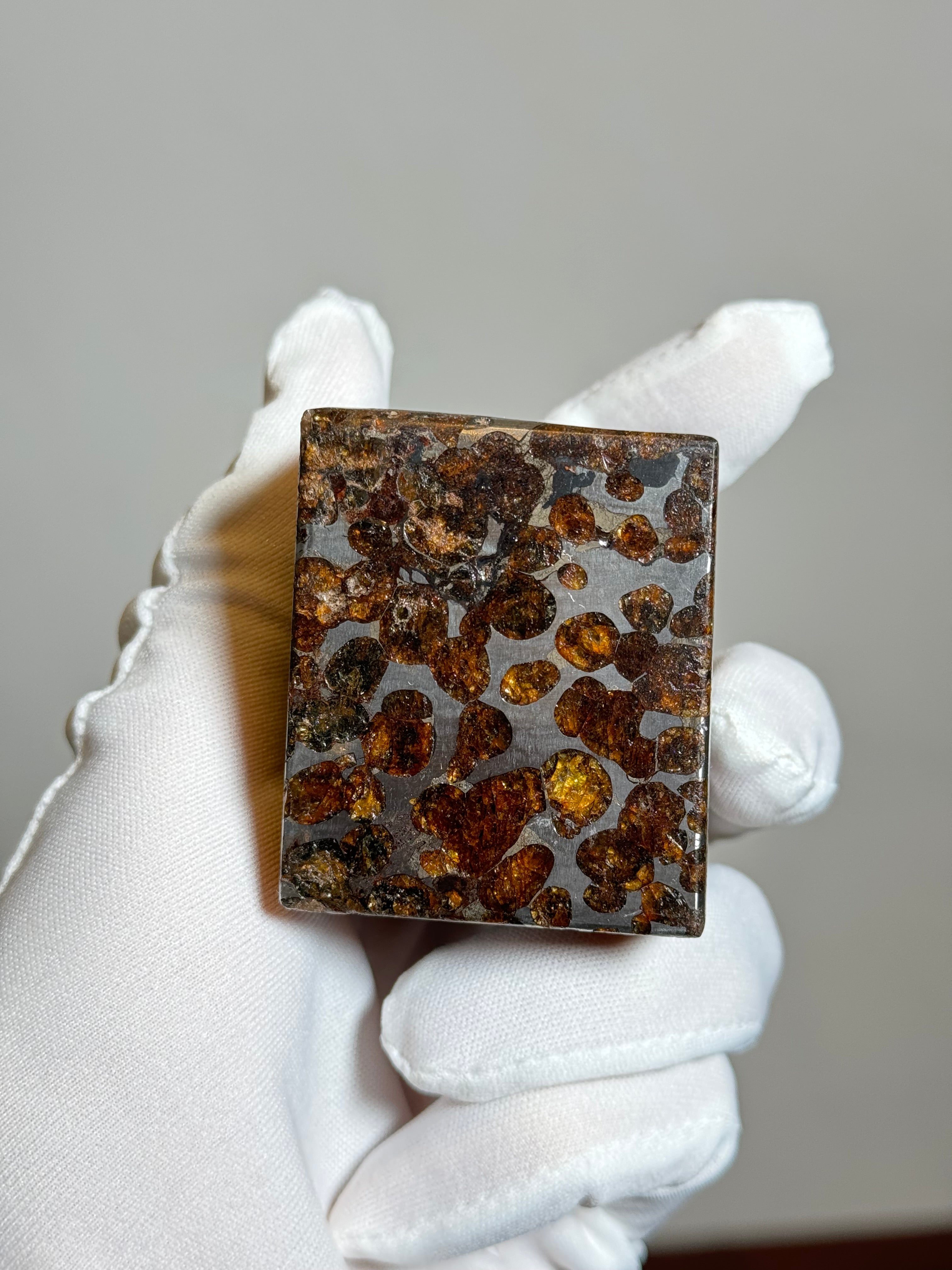 Sericho pallasite meteorite cube, Kenya. 631 grams.