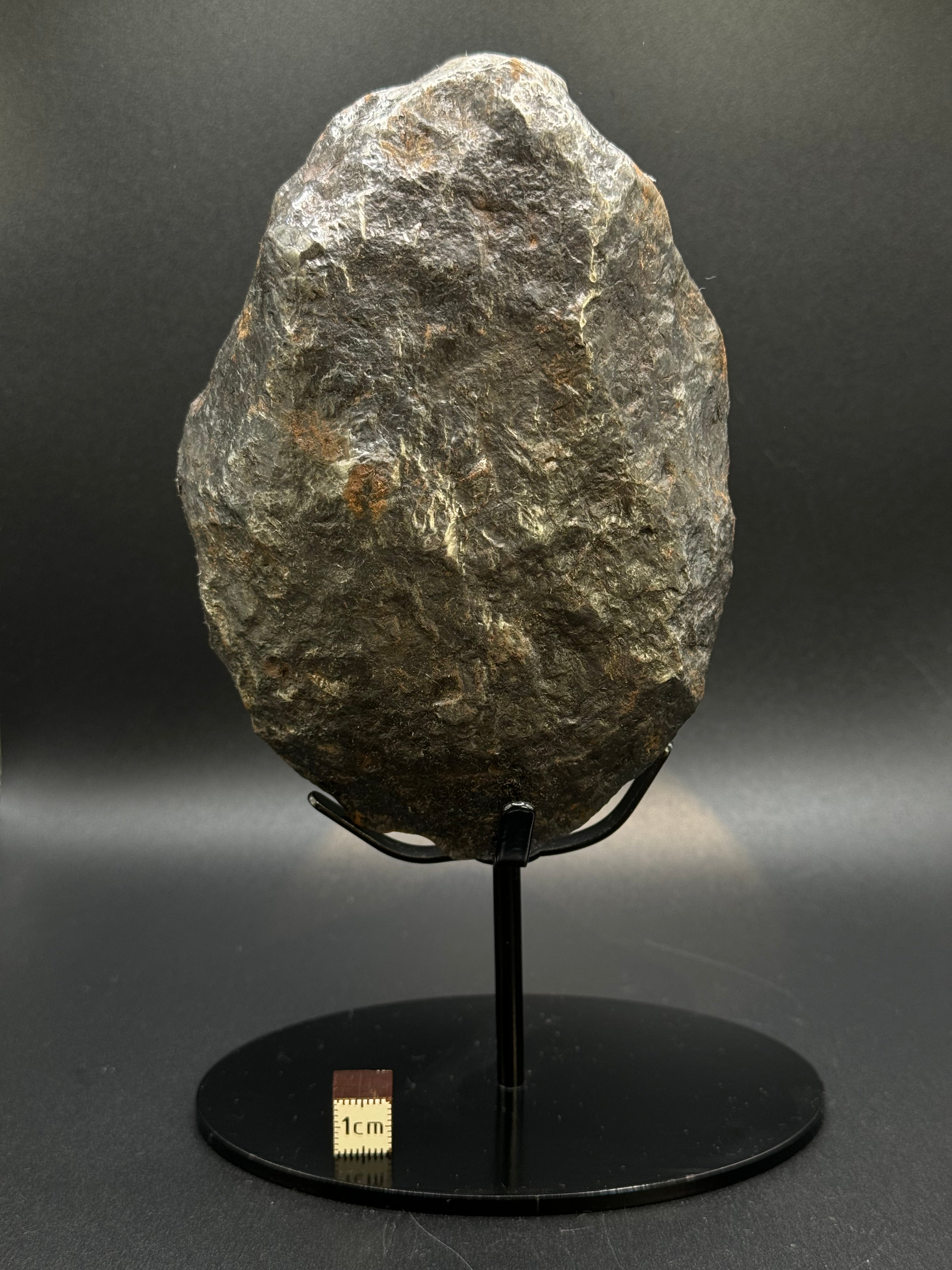 MUONIONALUSTA METEORITE, SWEDEN. FULL METEORITE 1711 grams.