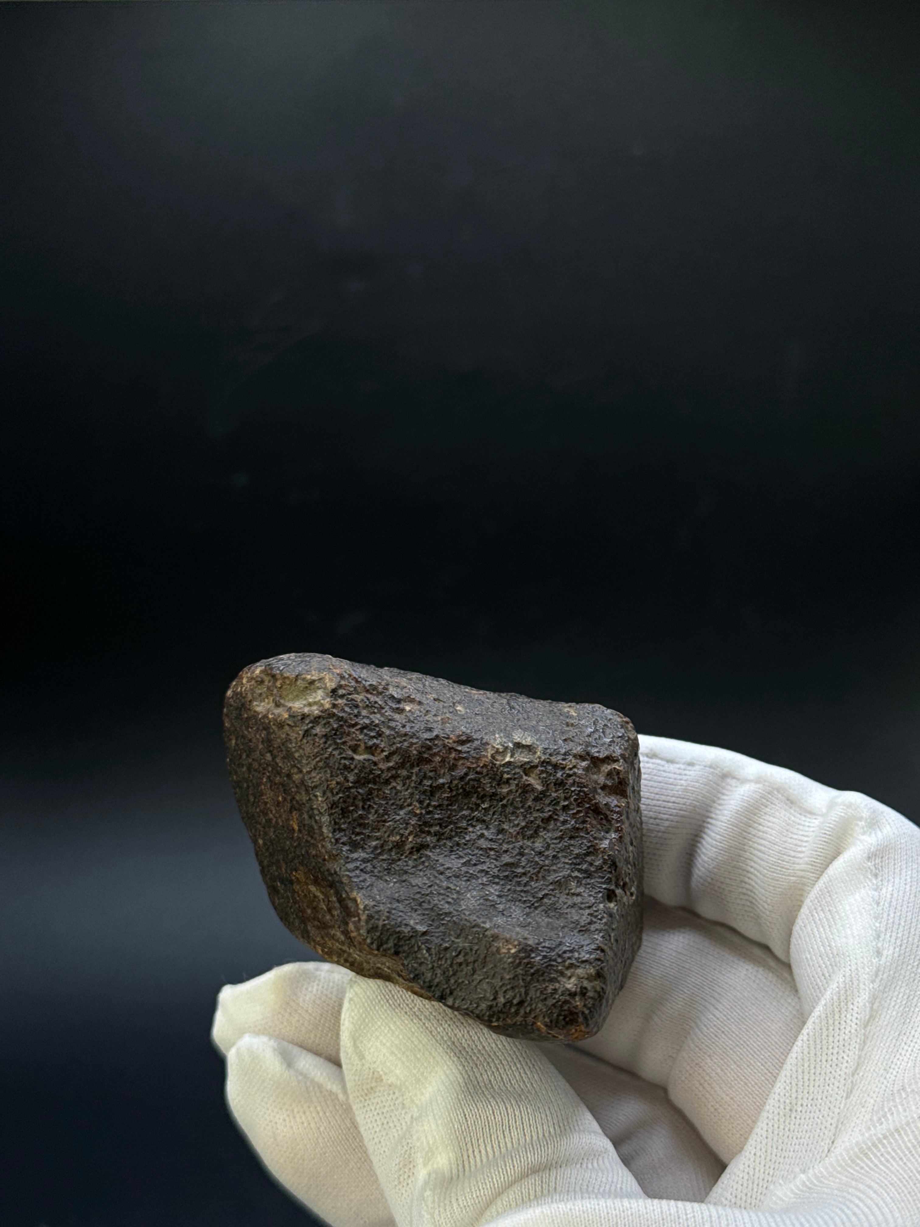 CHONDRITE METEORITE, NORTH WEST AFRICA. 171 GRAMS.