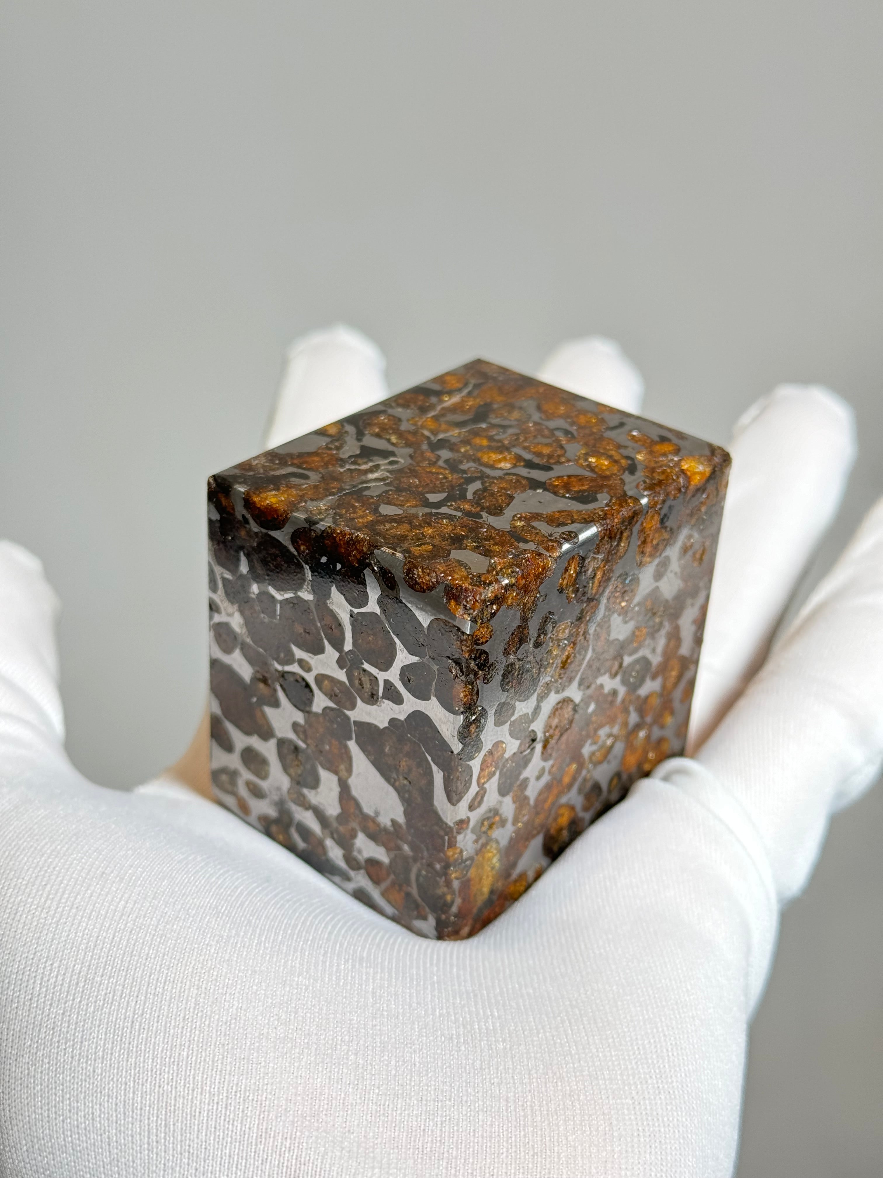 Sericho pallasite meteorite cube, Kenya. 631 grams.