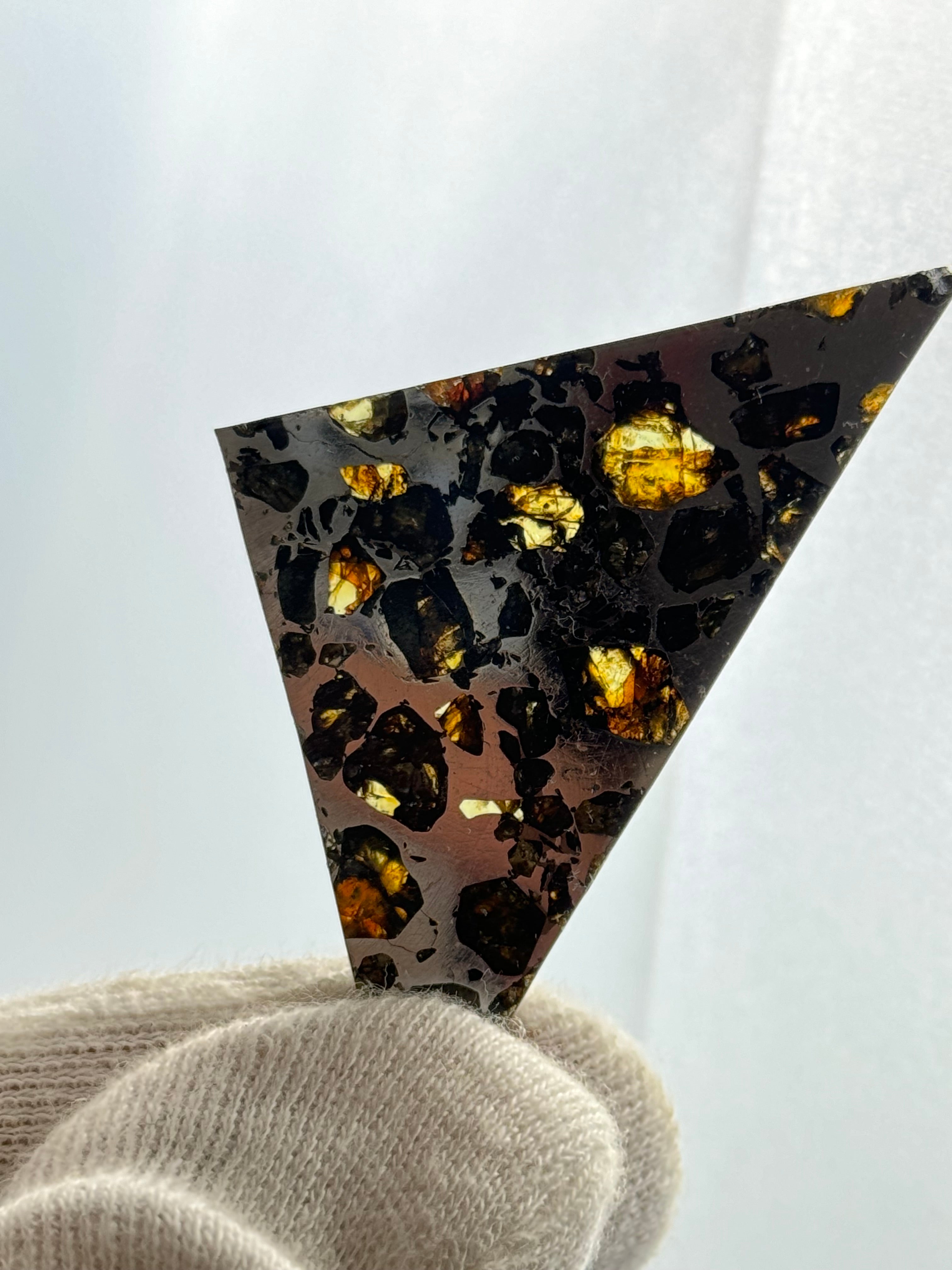SEYMCHAN METEORITE, MAGADAN REGION, RUSSIA. 13,51 GRAMS.