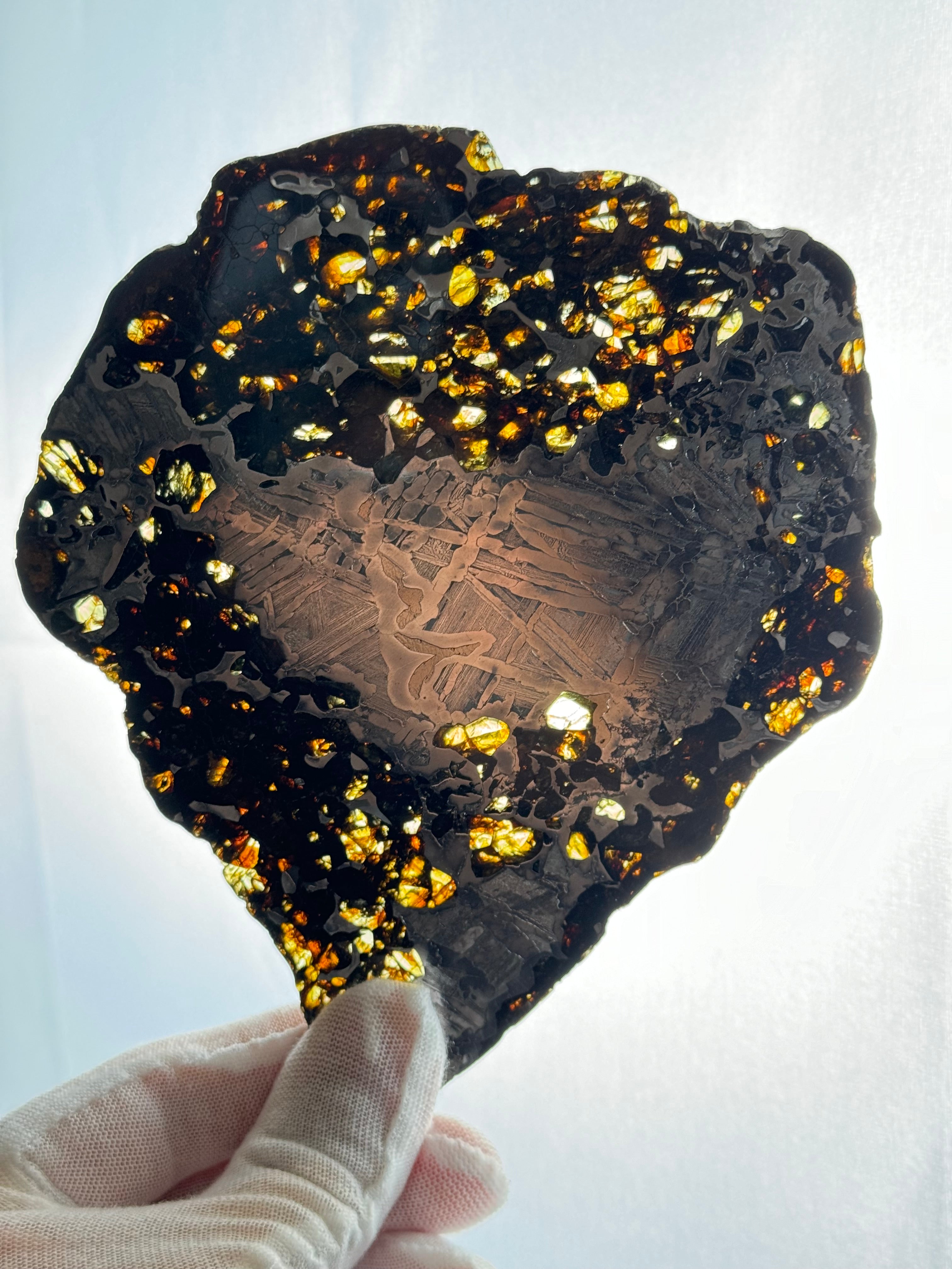 SEYMCHAN METEORITE, MAGADAN REGION, RUSSIA. 187 GRAMS.