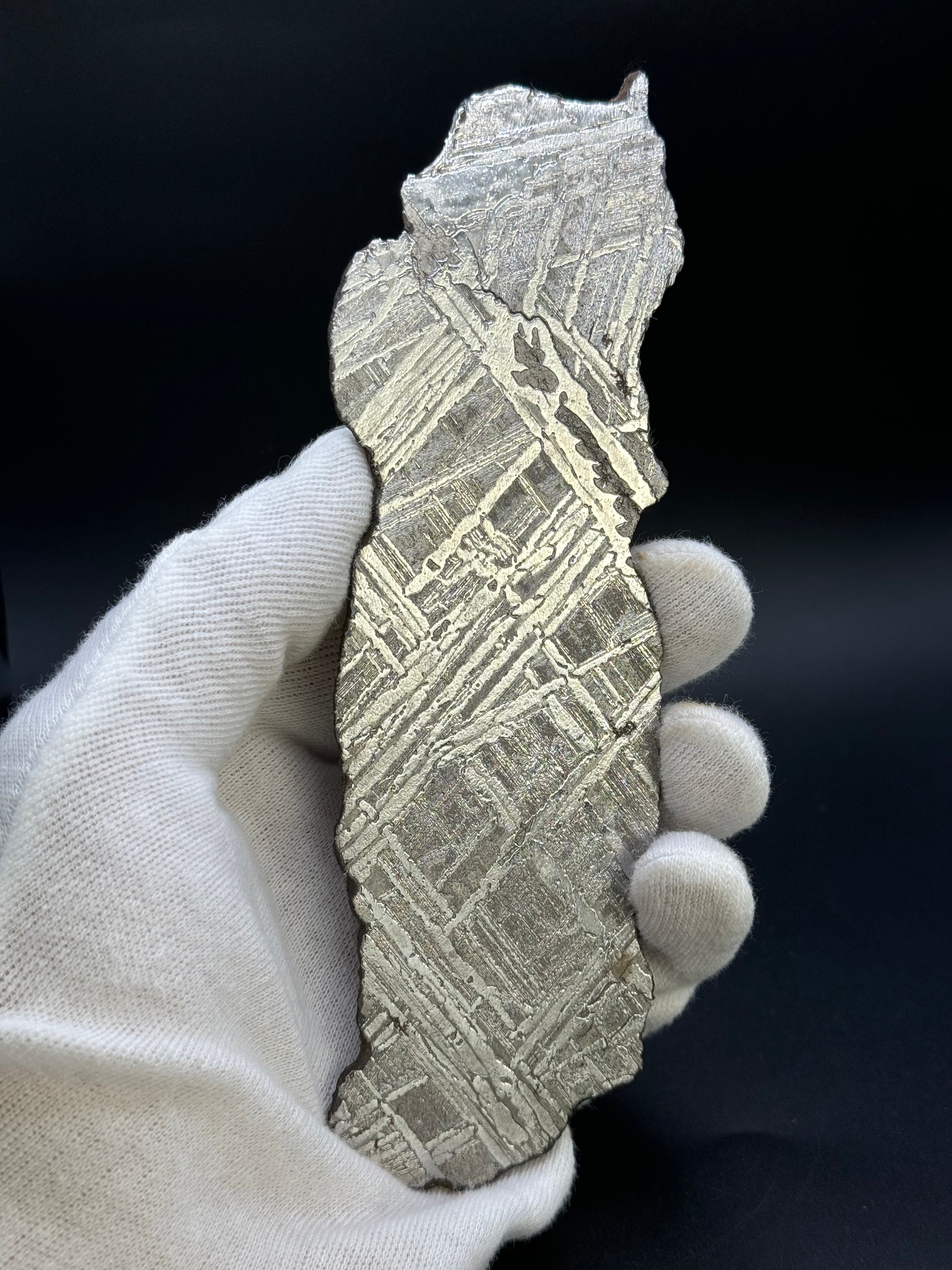 Seymchan meteorite, Magadan region, Russia. 111 grams.