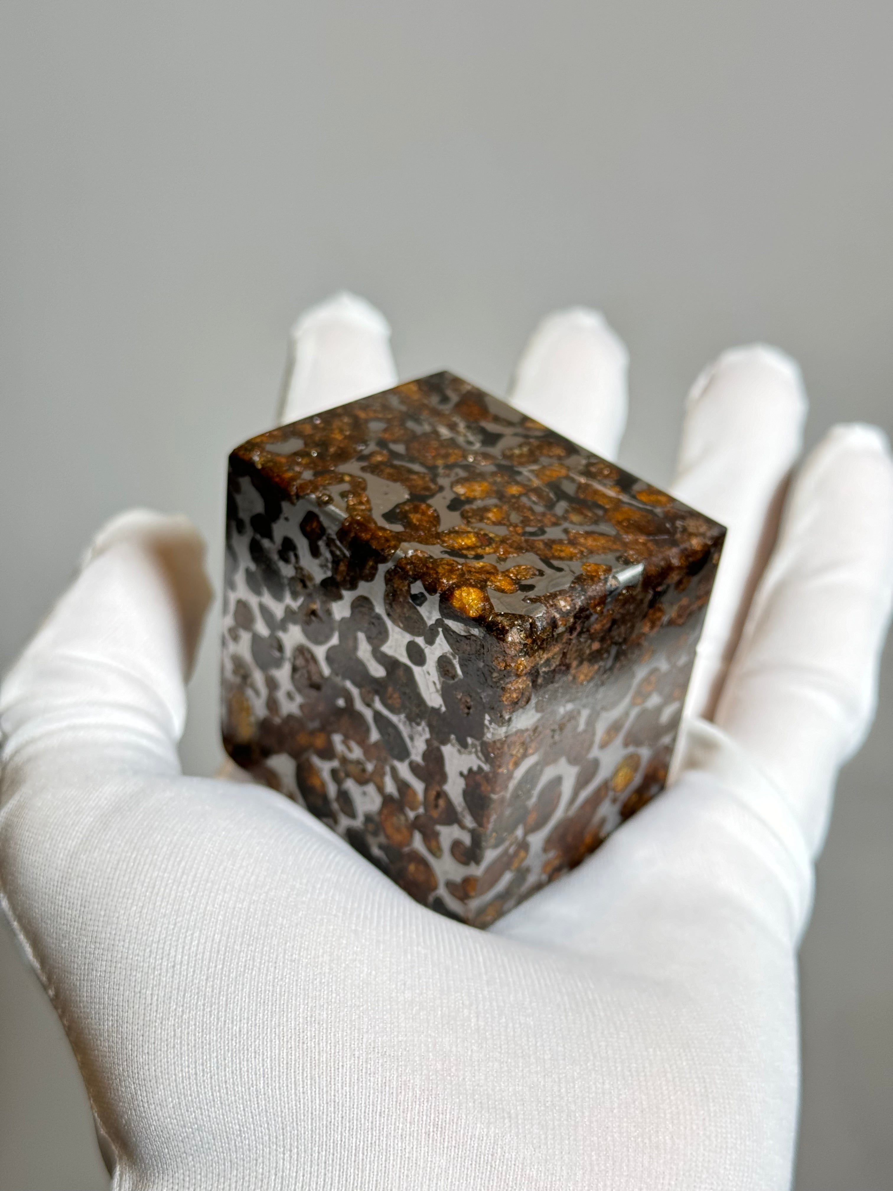 Sericho pallasite meteorite cube, Kenya. 631 grams.