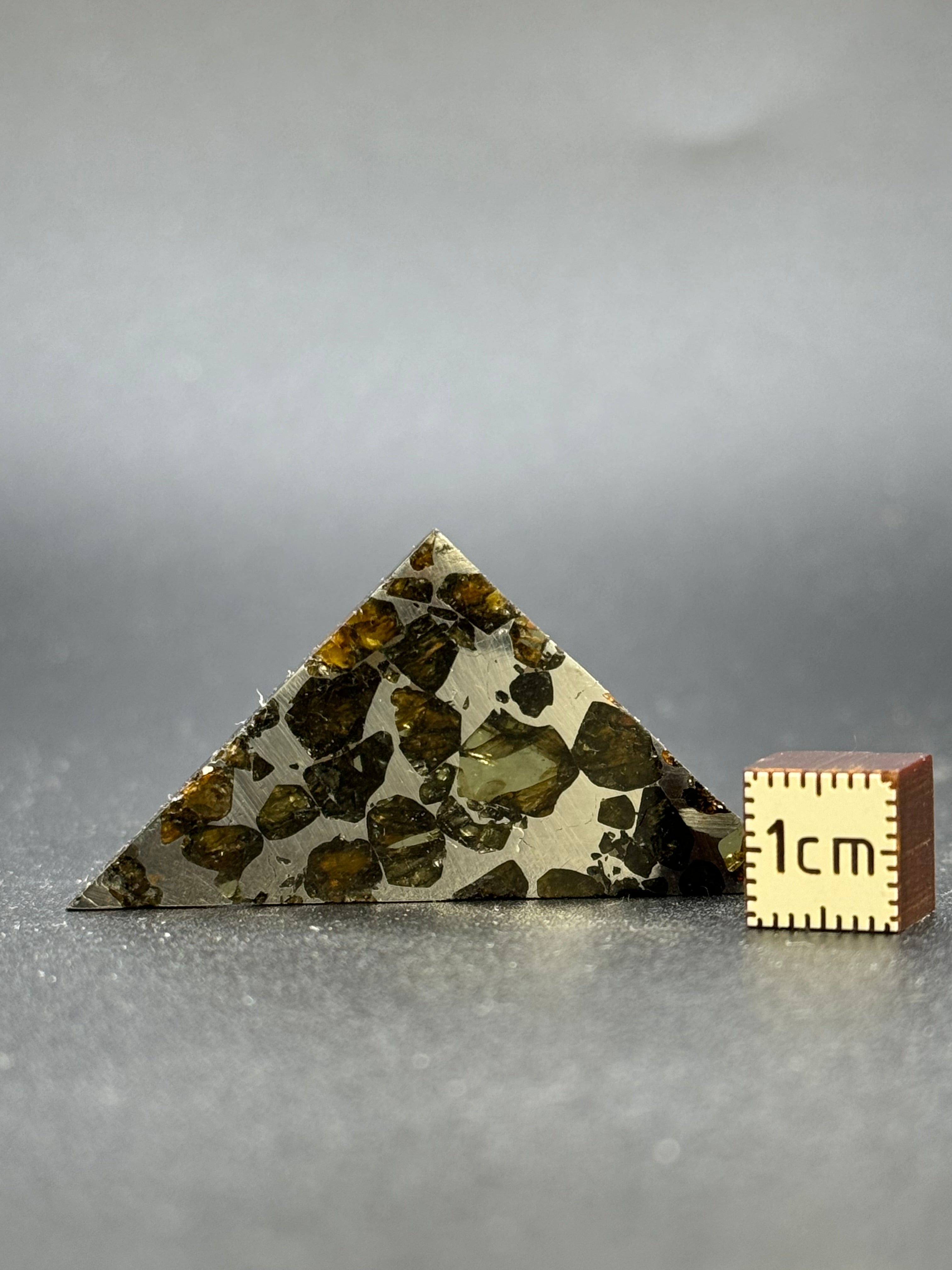 SEYMCHAN METEORITE, MAGADAN REGION, RUSSIA. 6,78 GRAMS.