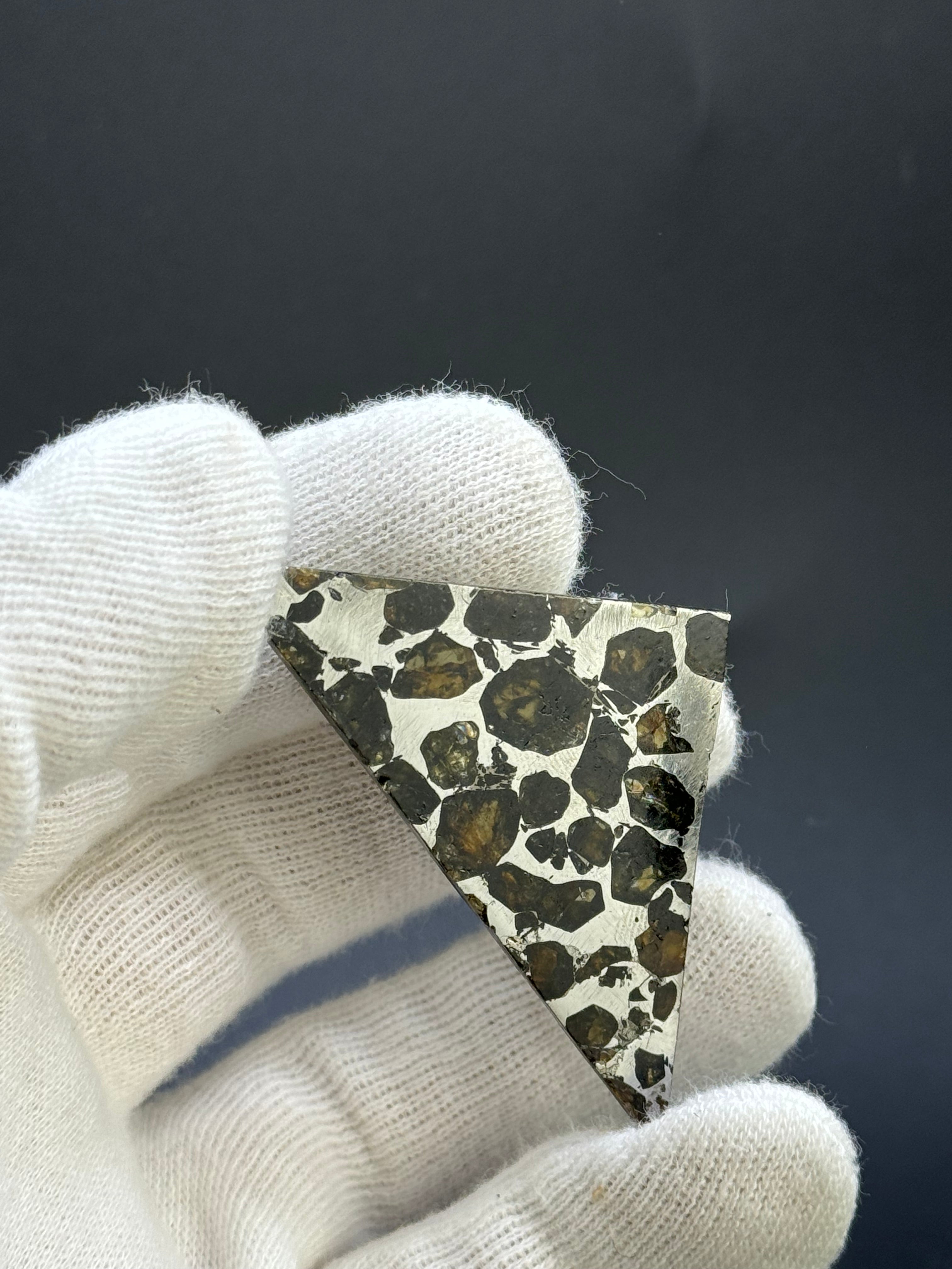 SEYMCHAN METEORITE, MAGADAN REGION, RUSSIA. 13,51 GRAMS.