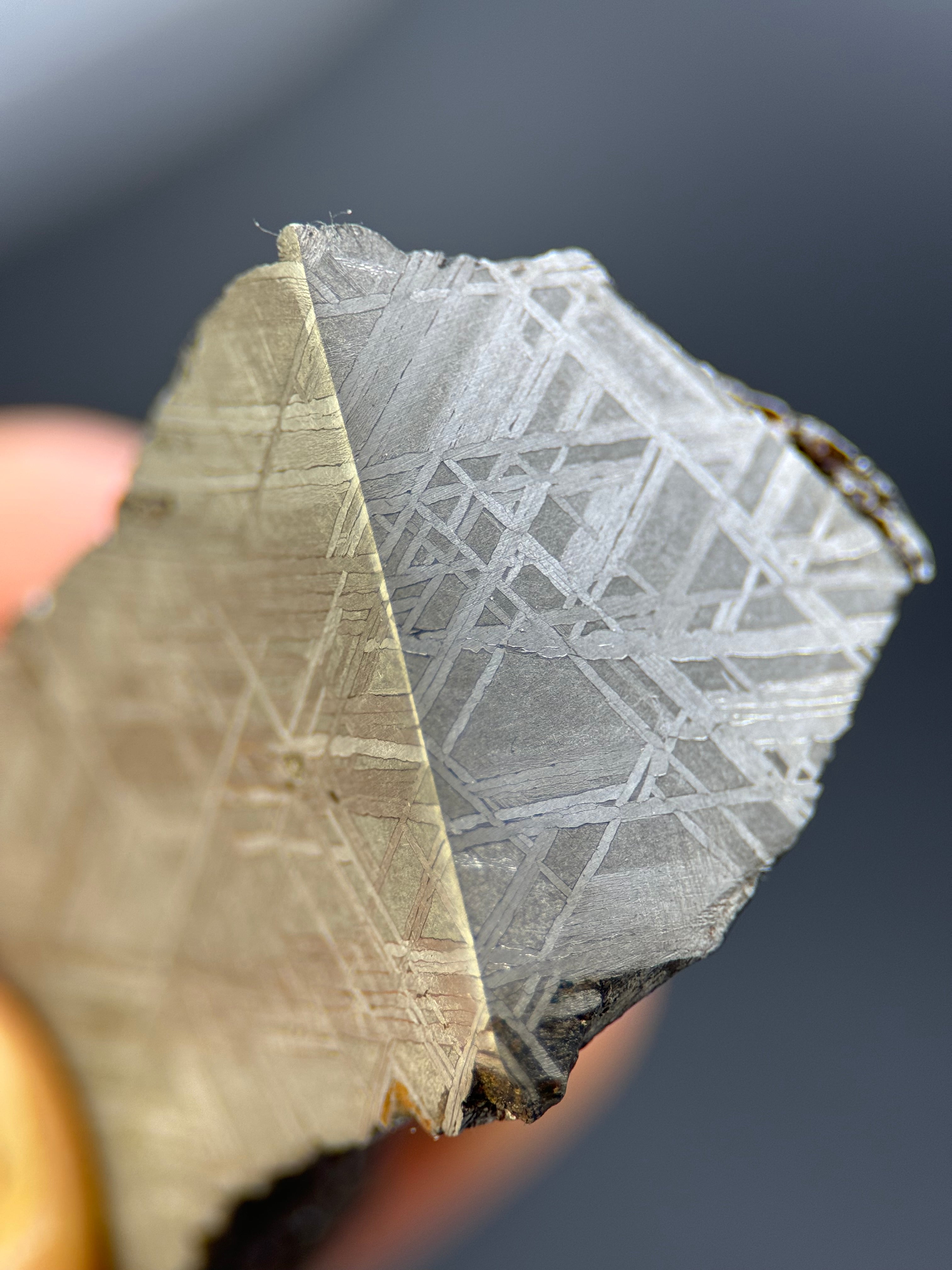 MUONIONALUSTA METEORITE, SWEDEN. 82,04 GRAMS CHUNK.