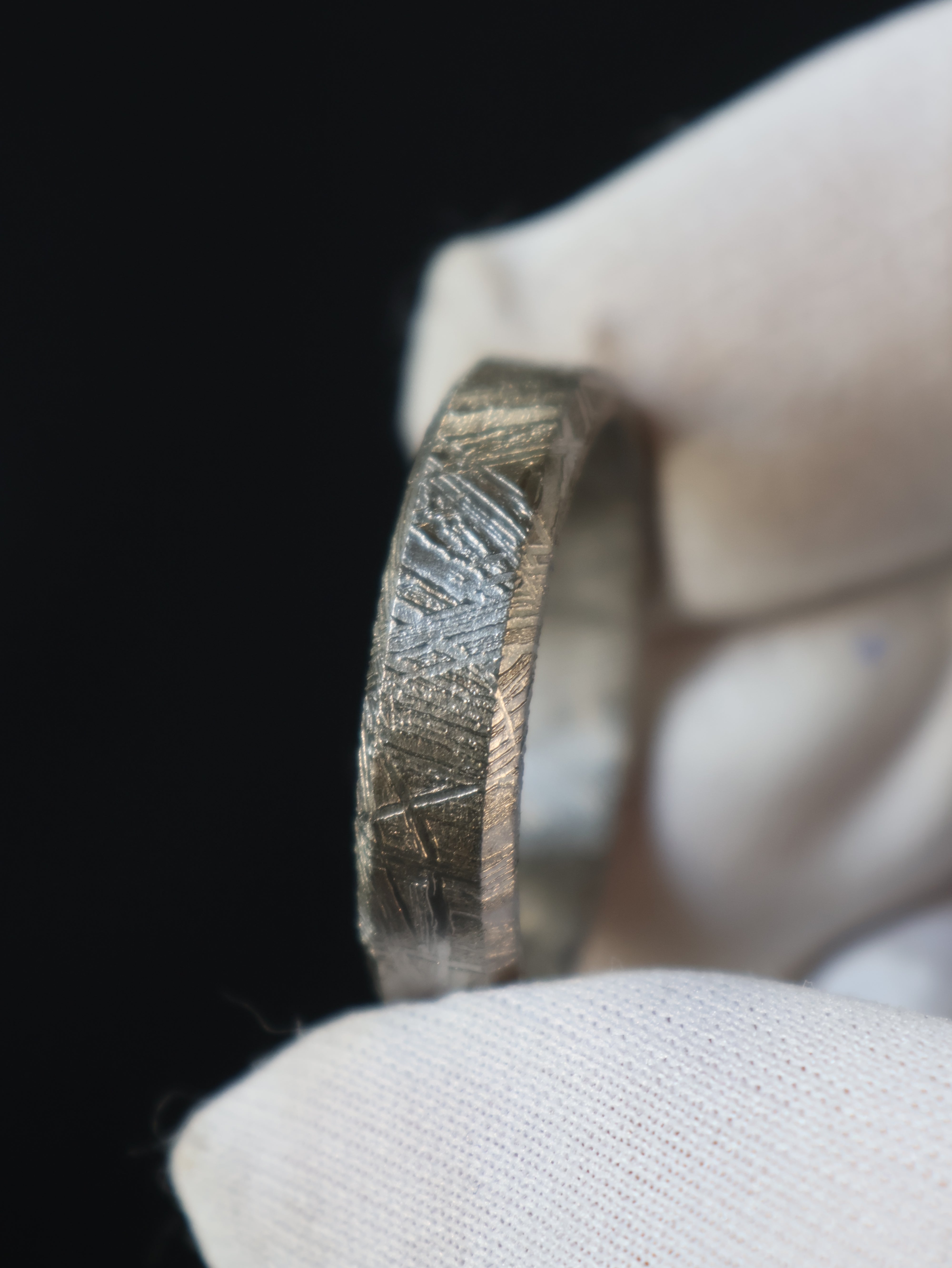 Muonionalusta meteorite Solid ring, Flat.