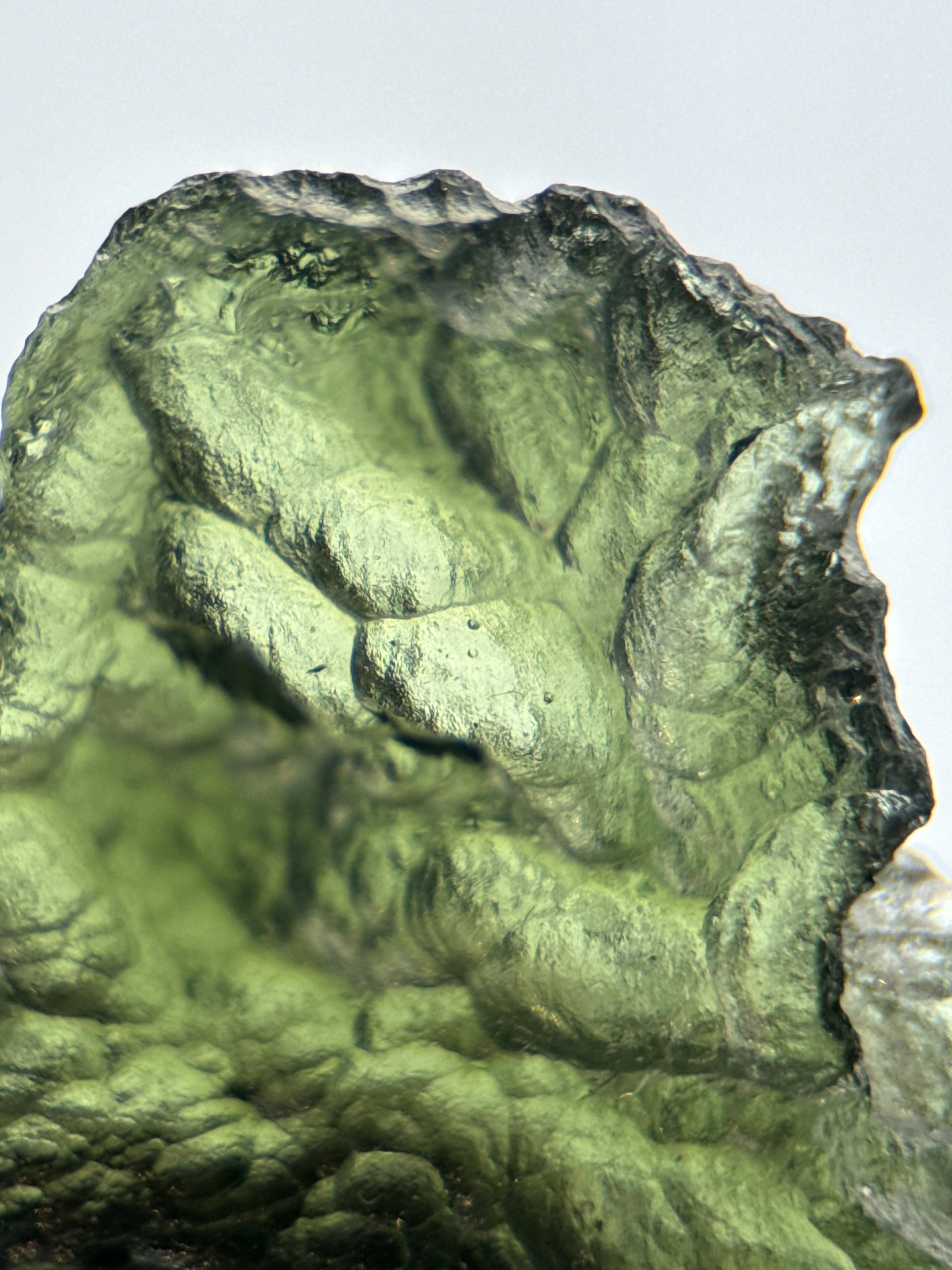 RAW MOLDAVITE, CZECH REPUBLIC. 5,64 GRAMS.