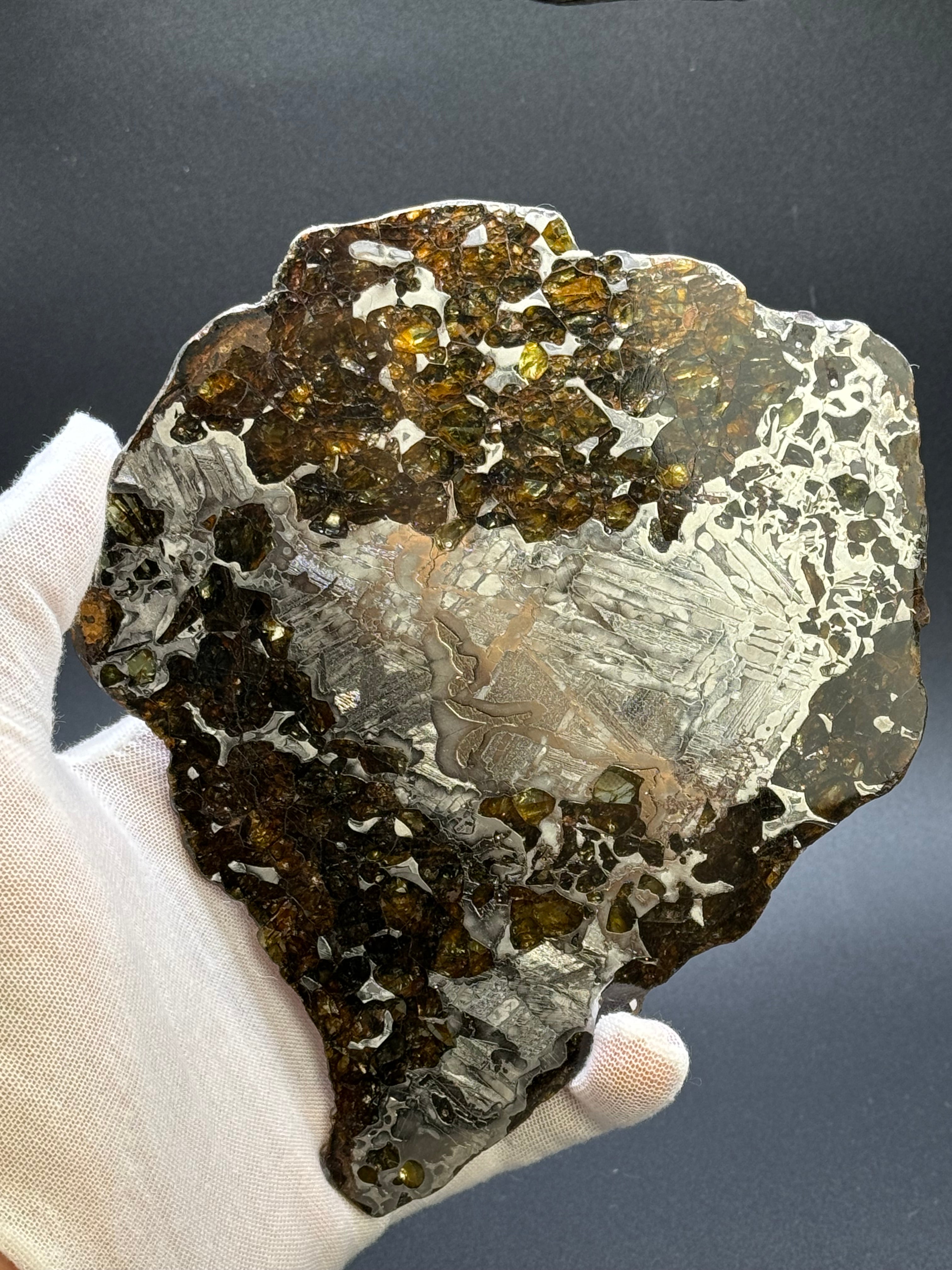 SEYMCHAN METEORITE, MAGADAN REGION, RUSSIA. 187 GRAMS.