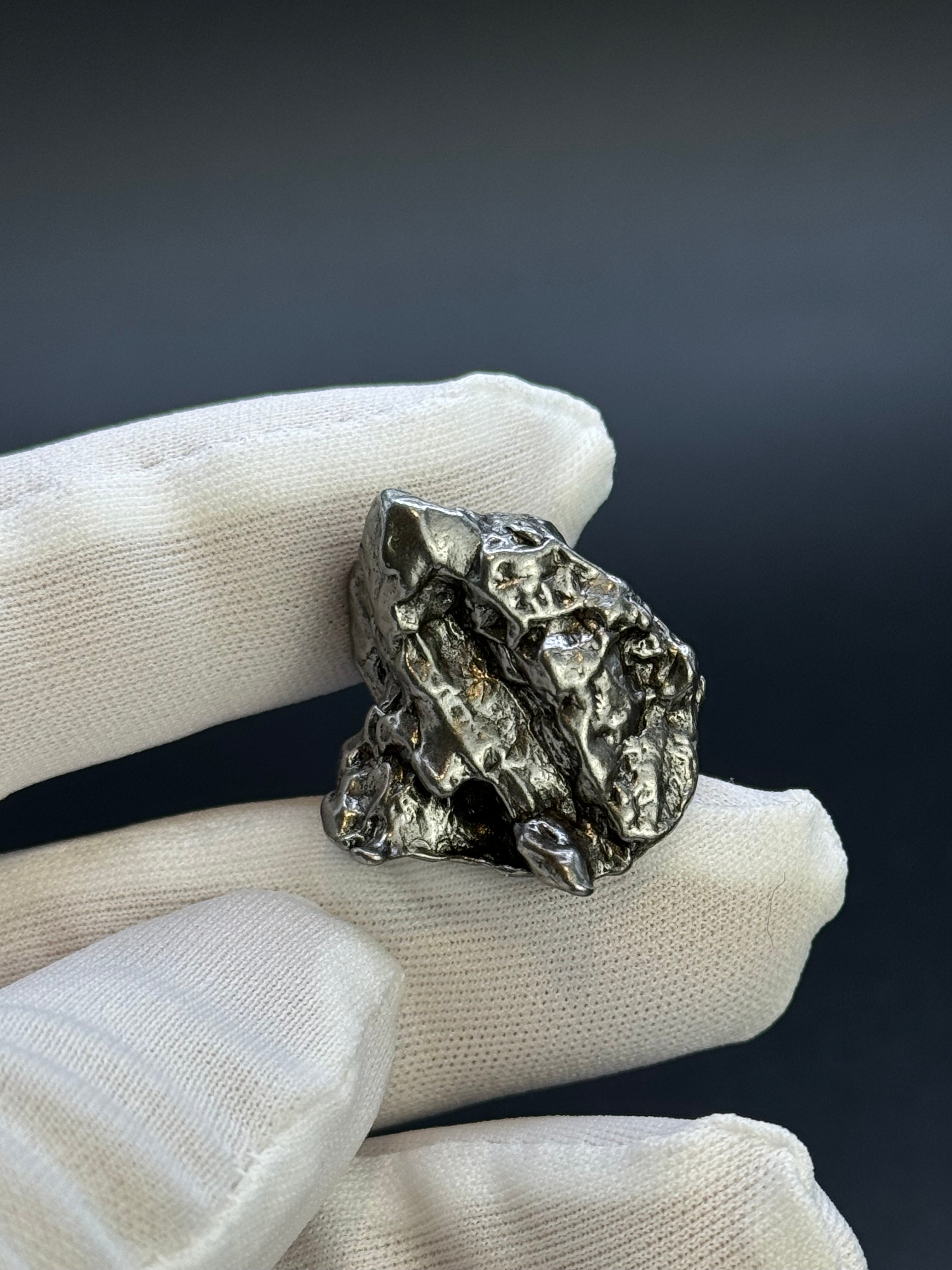CAMPO DEL CIELO METEORITE, SOUTH AMERICA. 29,96 GRAMS.