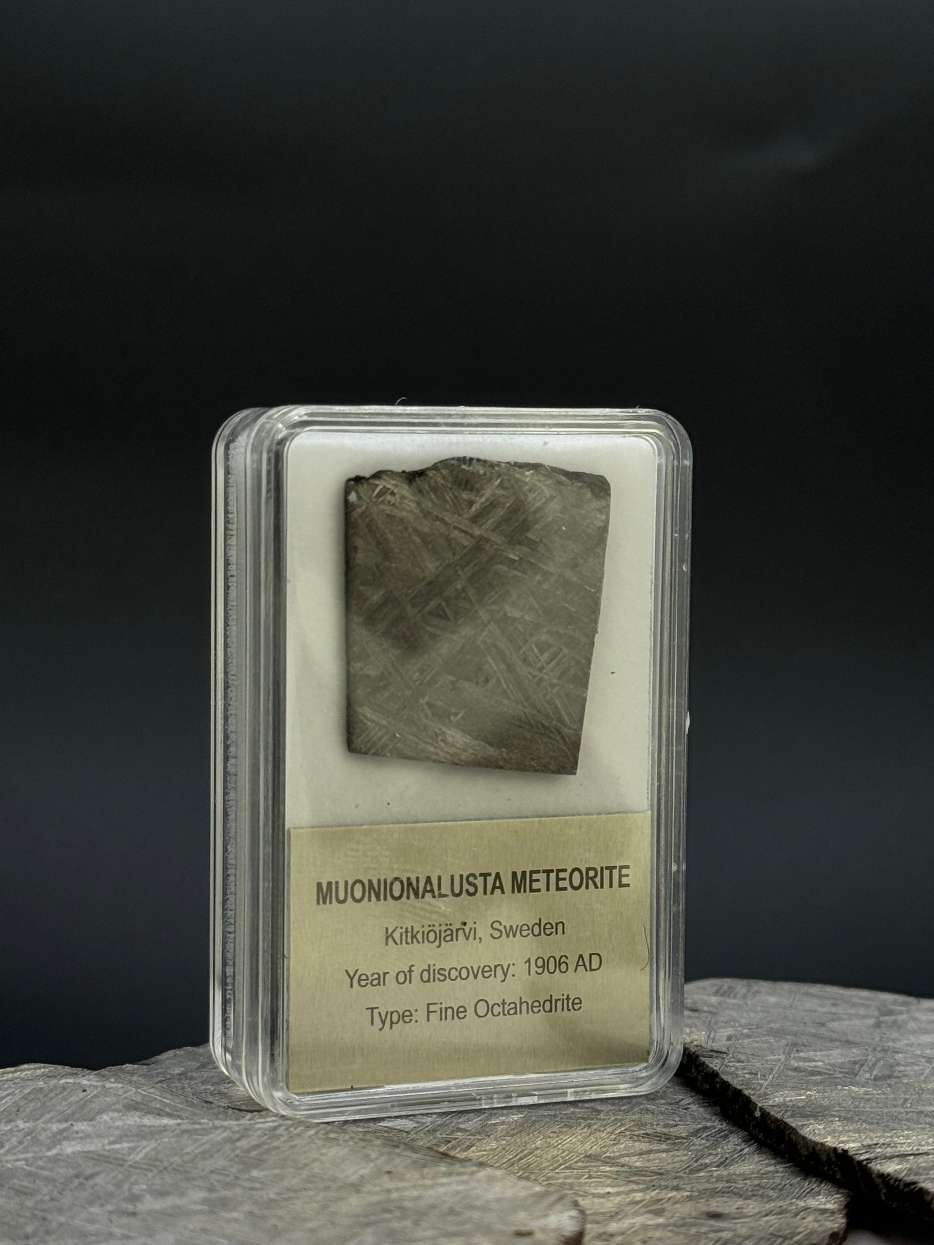 Muonionalusta meteorite, Sweden. Display box, 10.33 grams.