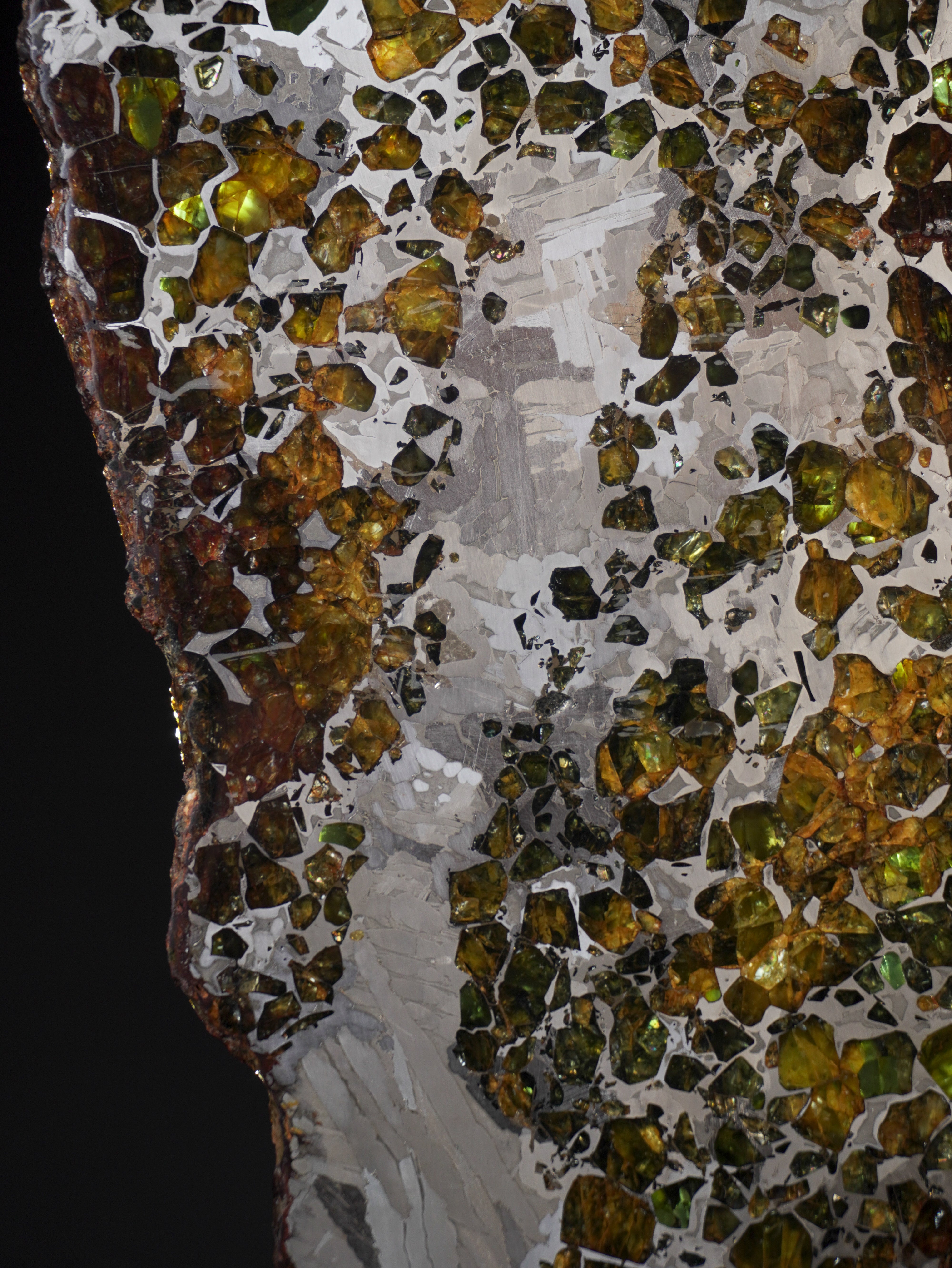 SEYMCHAN METEORITE, MAGADAN REGION, RUSSIA. 469 GRAMS.