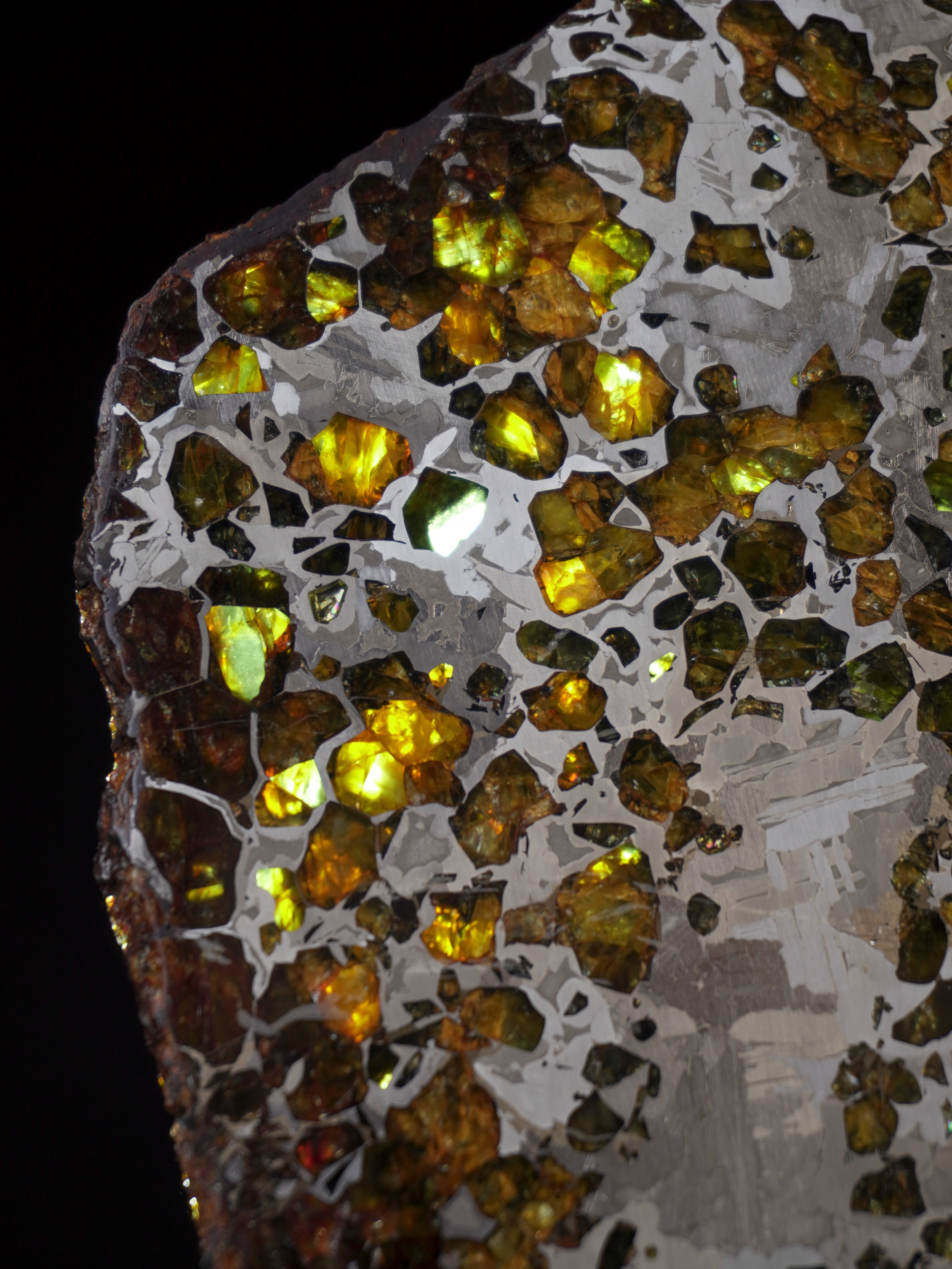 SEYMCHAN METEORITE, MAGADAN REGION, RUSSIA. 469 GRAMS.