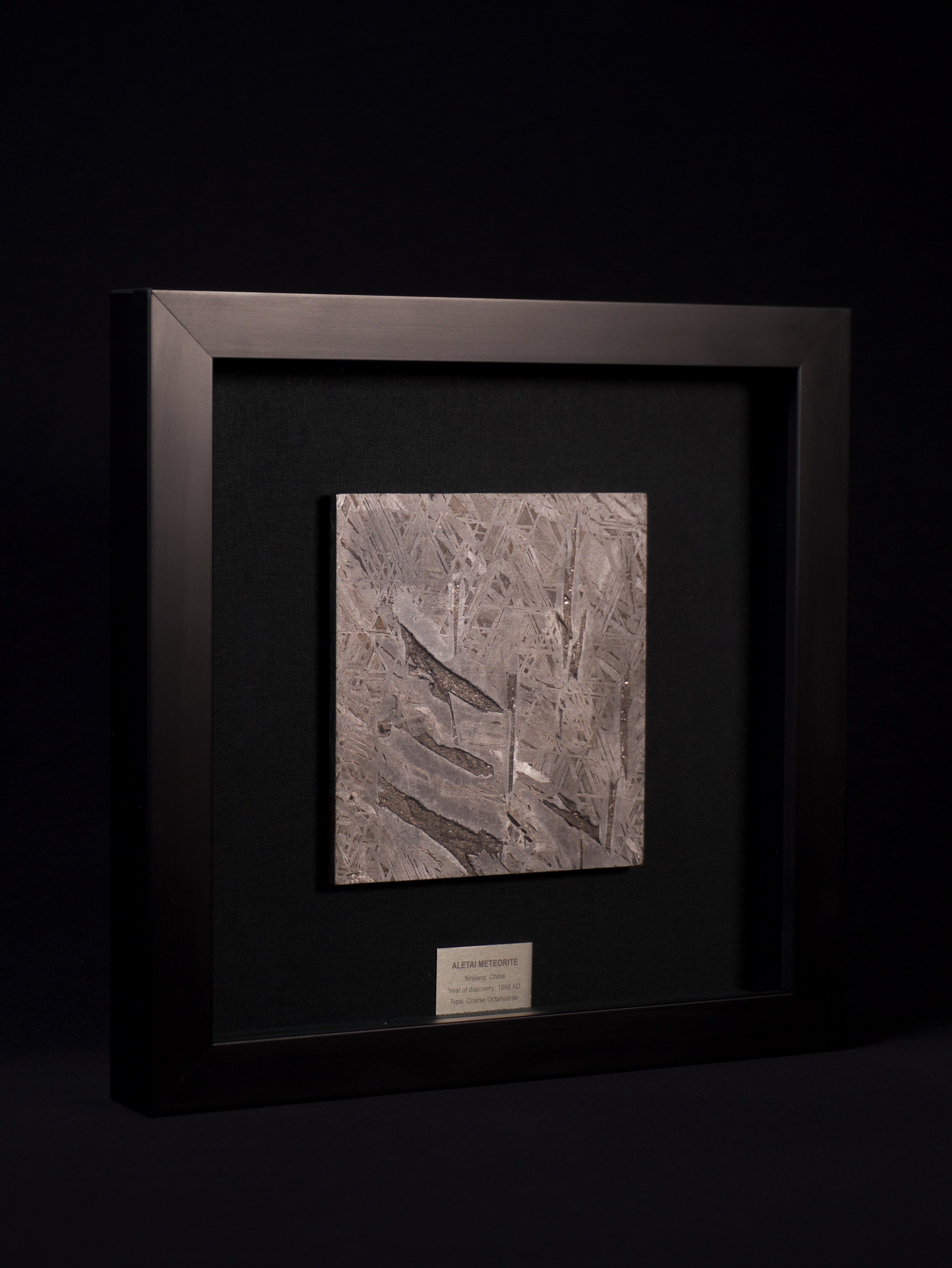 Aletai Meteorite Framed slice – 410 g