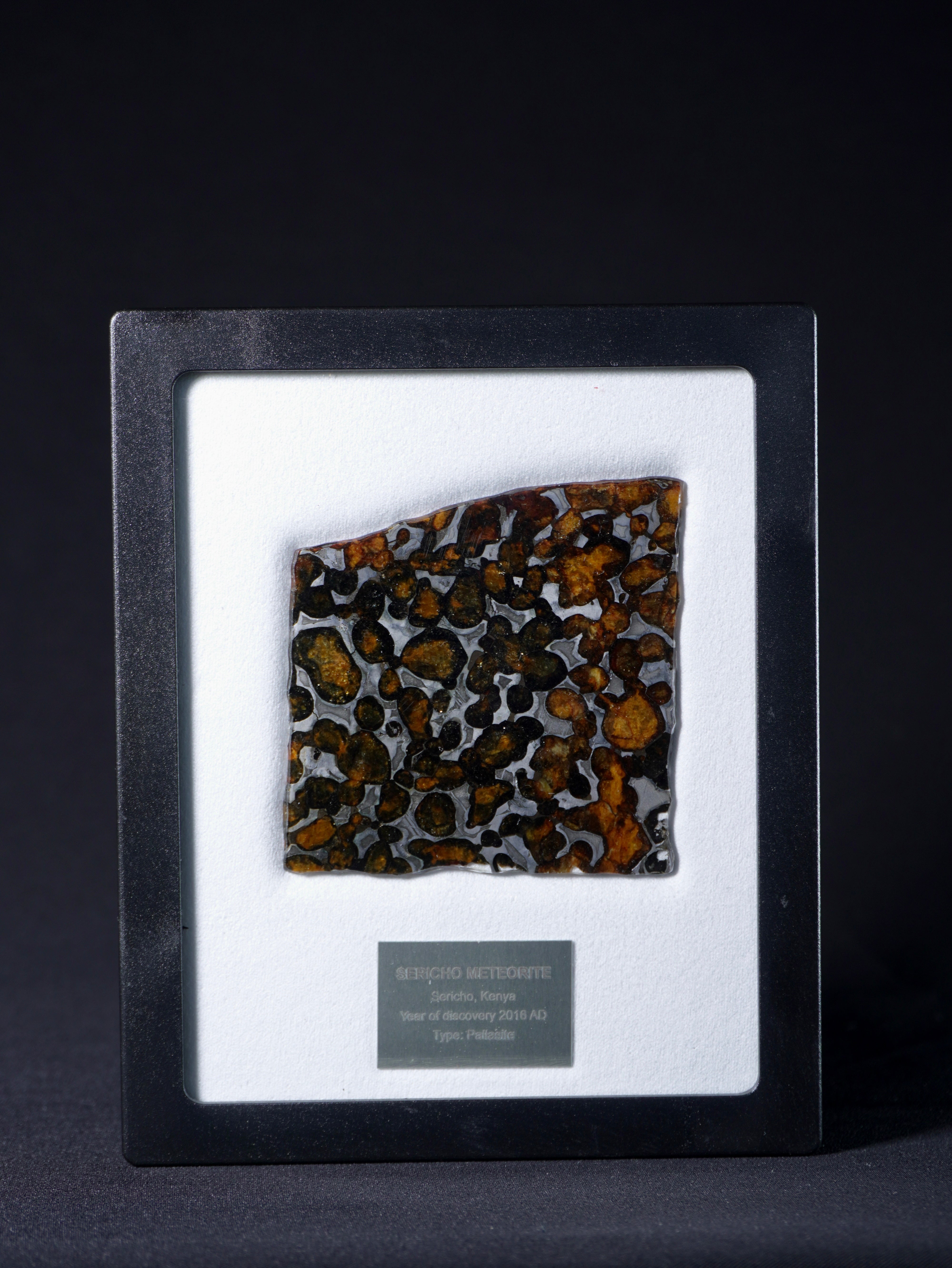 Sericho meteorite, Kenya. 27.5 grams.