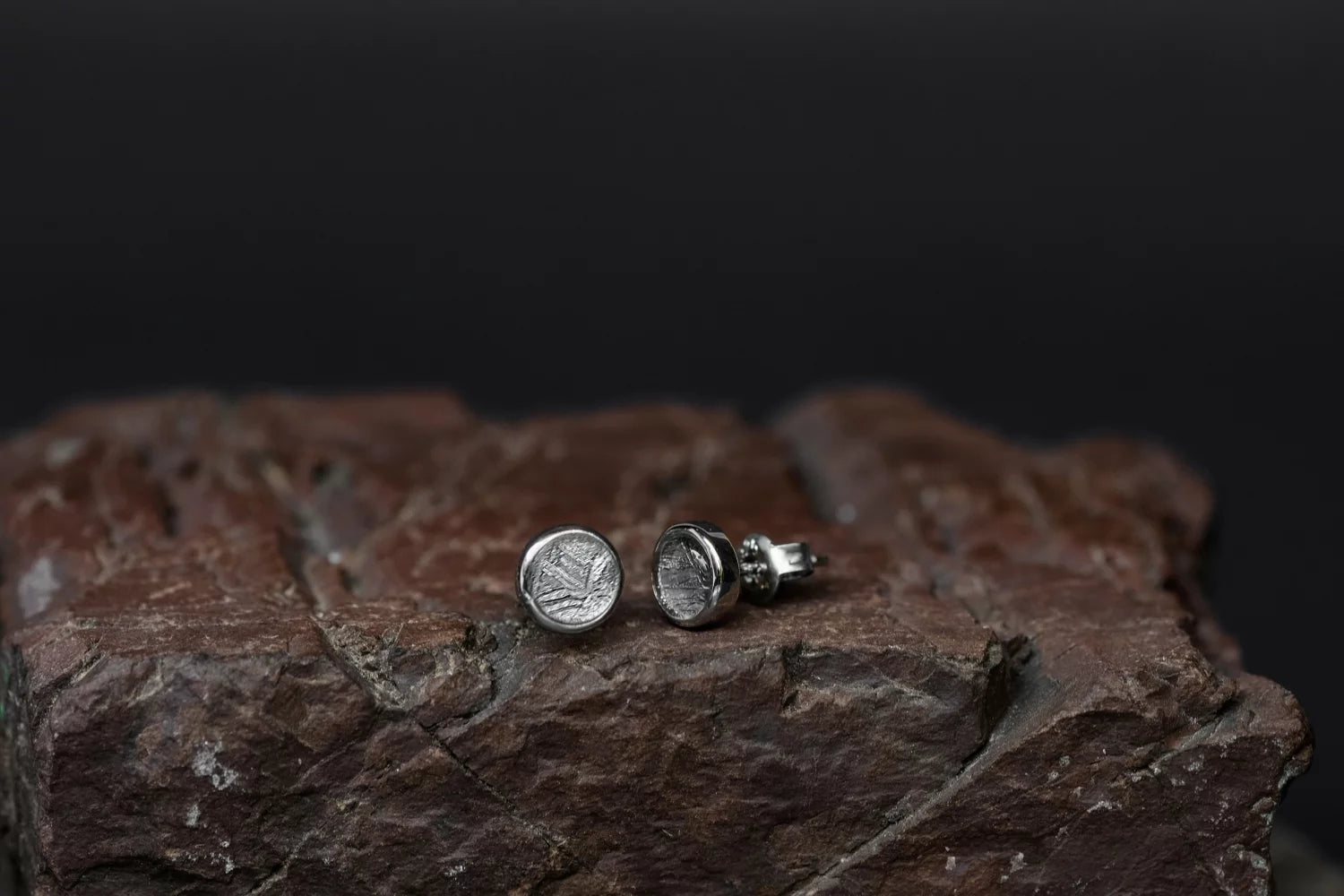 Muonionalusta stud Earrings