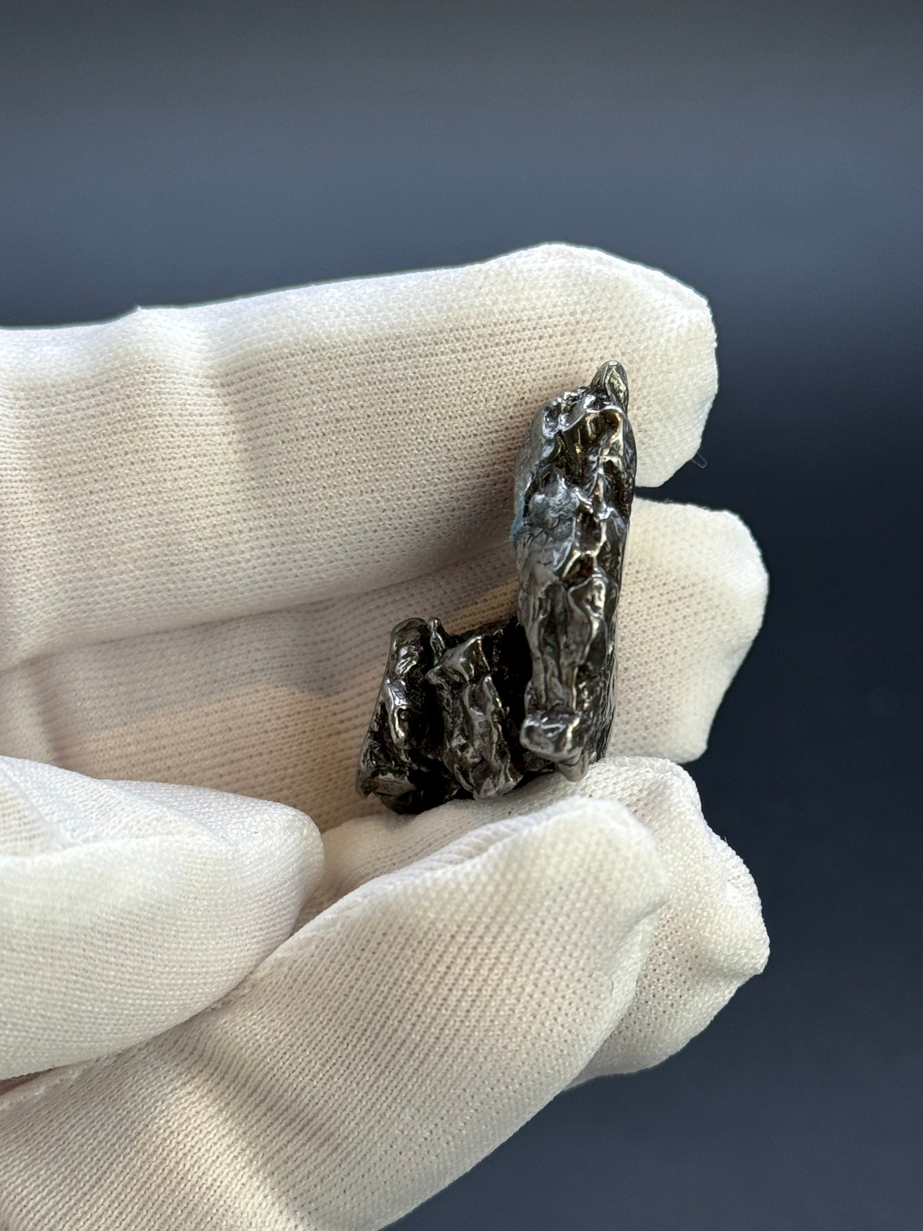 CAMPO DEL CIELO METEORITE, SOUTH AMERICA. 22,30 GRAMS.