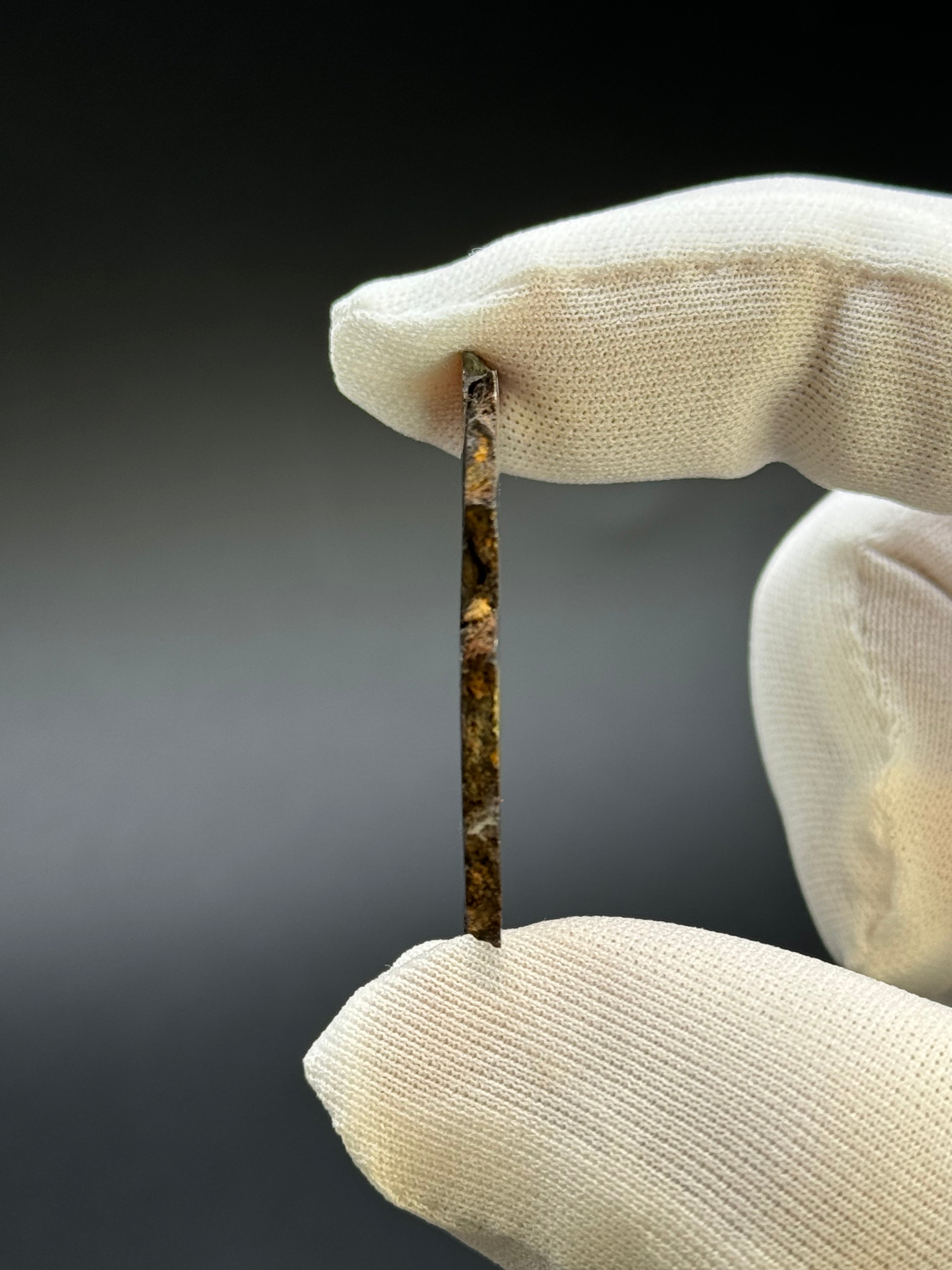IMILAC PALLASITE METEORITE, CHILE. 7,38 GRAMS