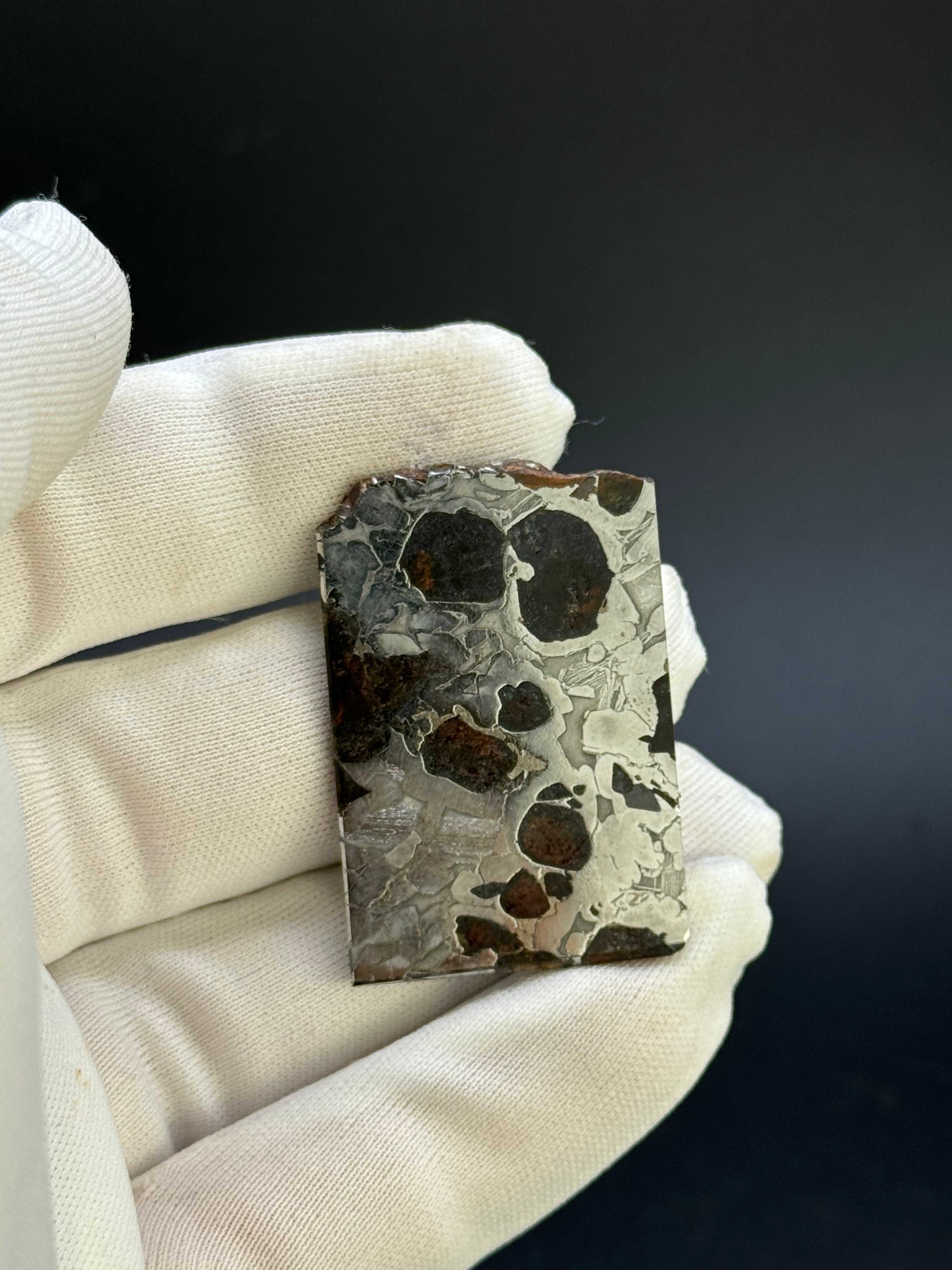 SEYMCHAN METEORITE, MAGADAN REGION, RUSSIA. 16,13 GRAMS.