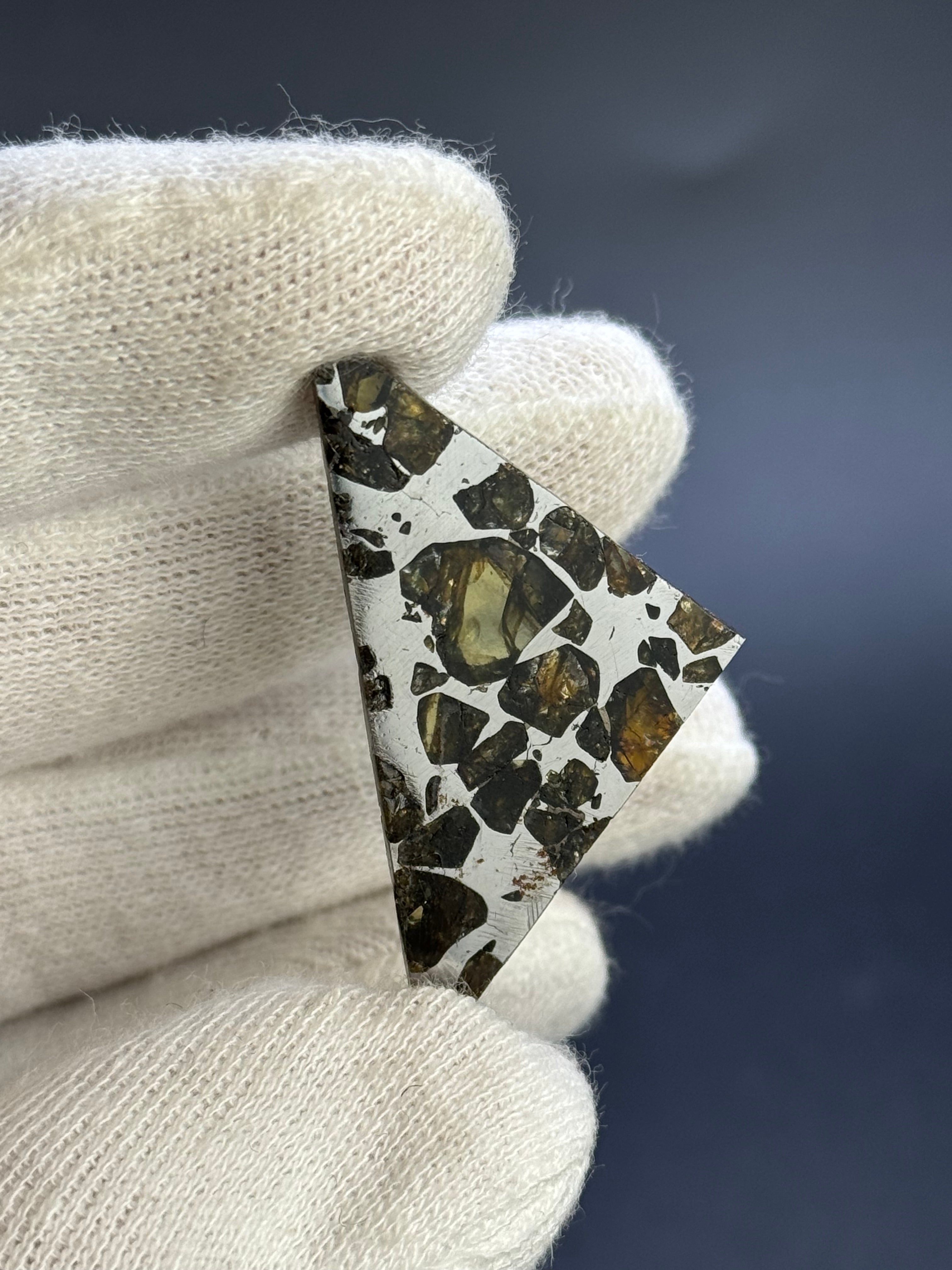 SEYMCHAN METEORITE, MAGADAN REGION, RUSSIA. 10,22 GRAMS.