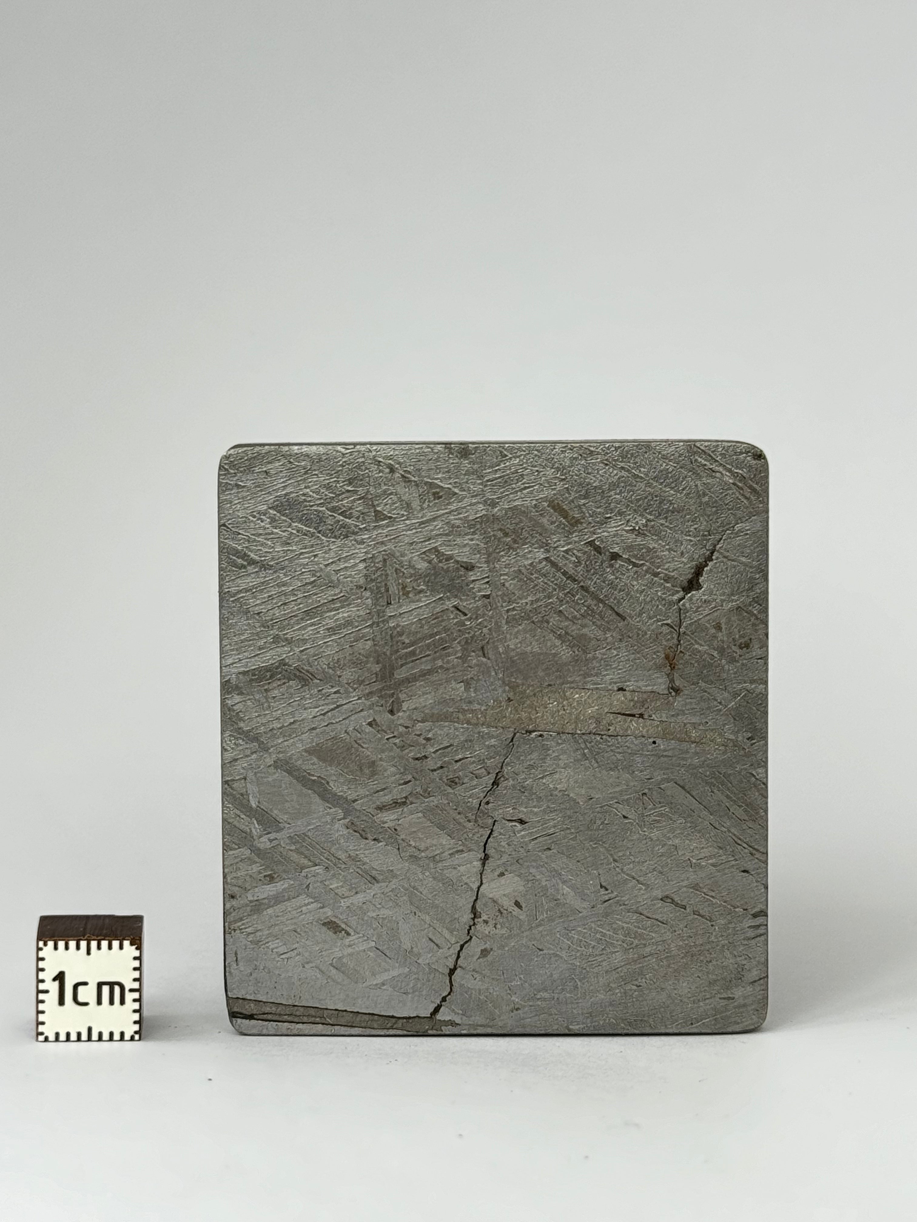 Aletai meteorite, Gobi Desert, China. 107,16 grams.