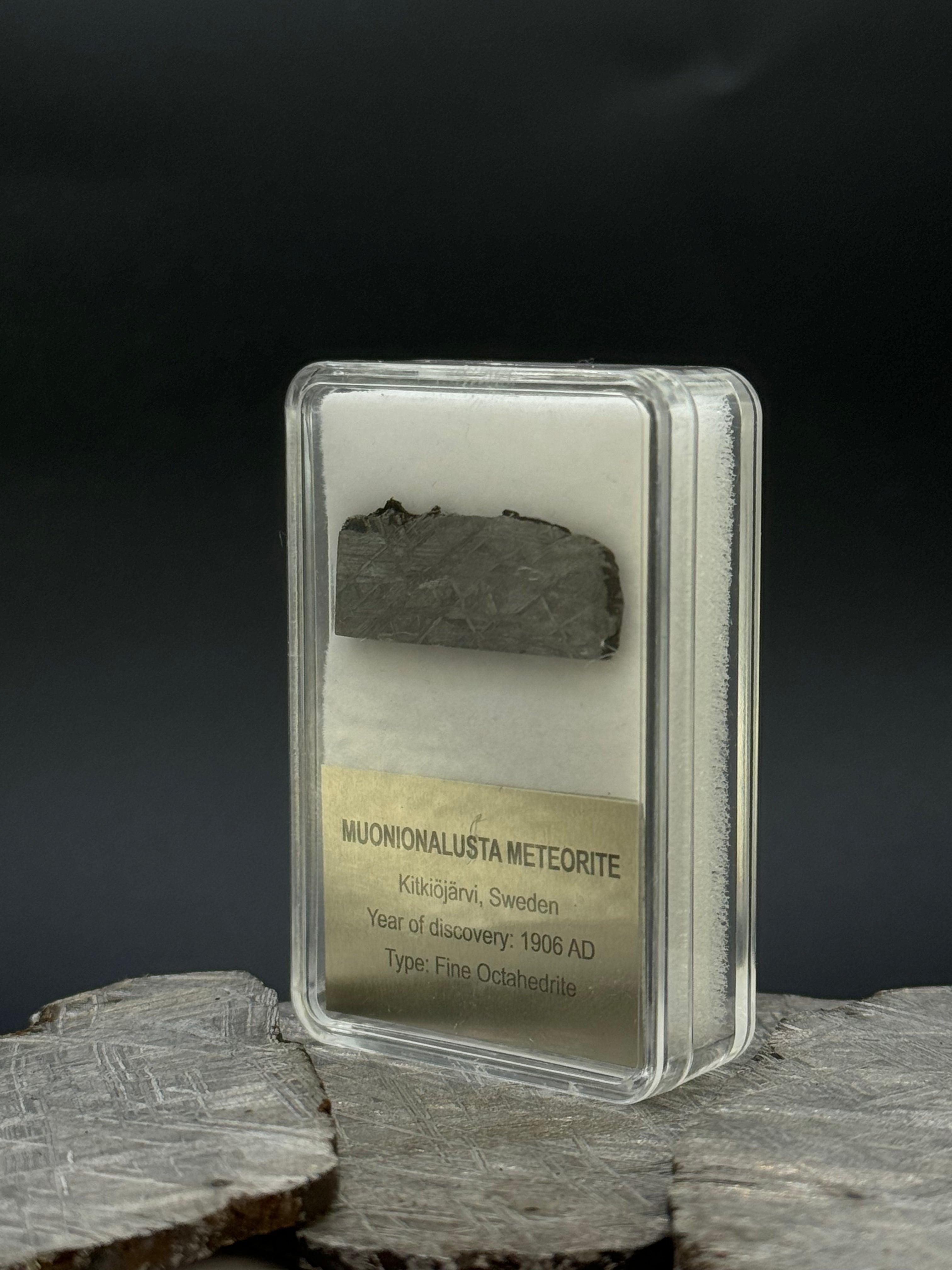 Muonionalusta meteorite, Sweden. Display box. 5,9 grams.