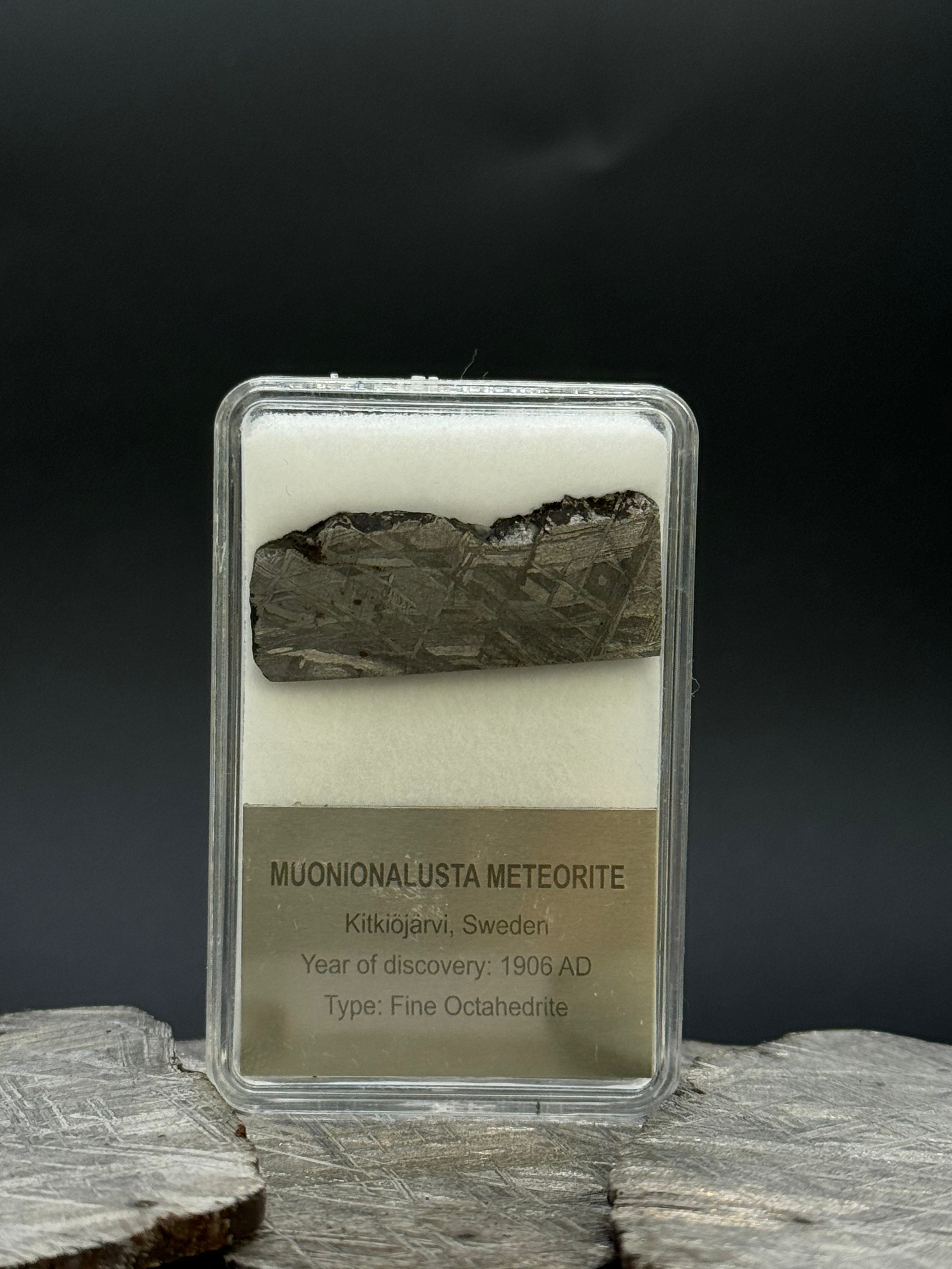 Muonionalusta meteorite, Sweden. Display box. 9,6 grams.