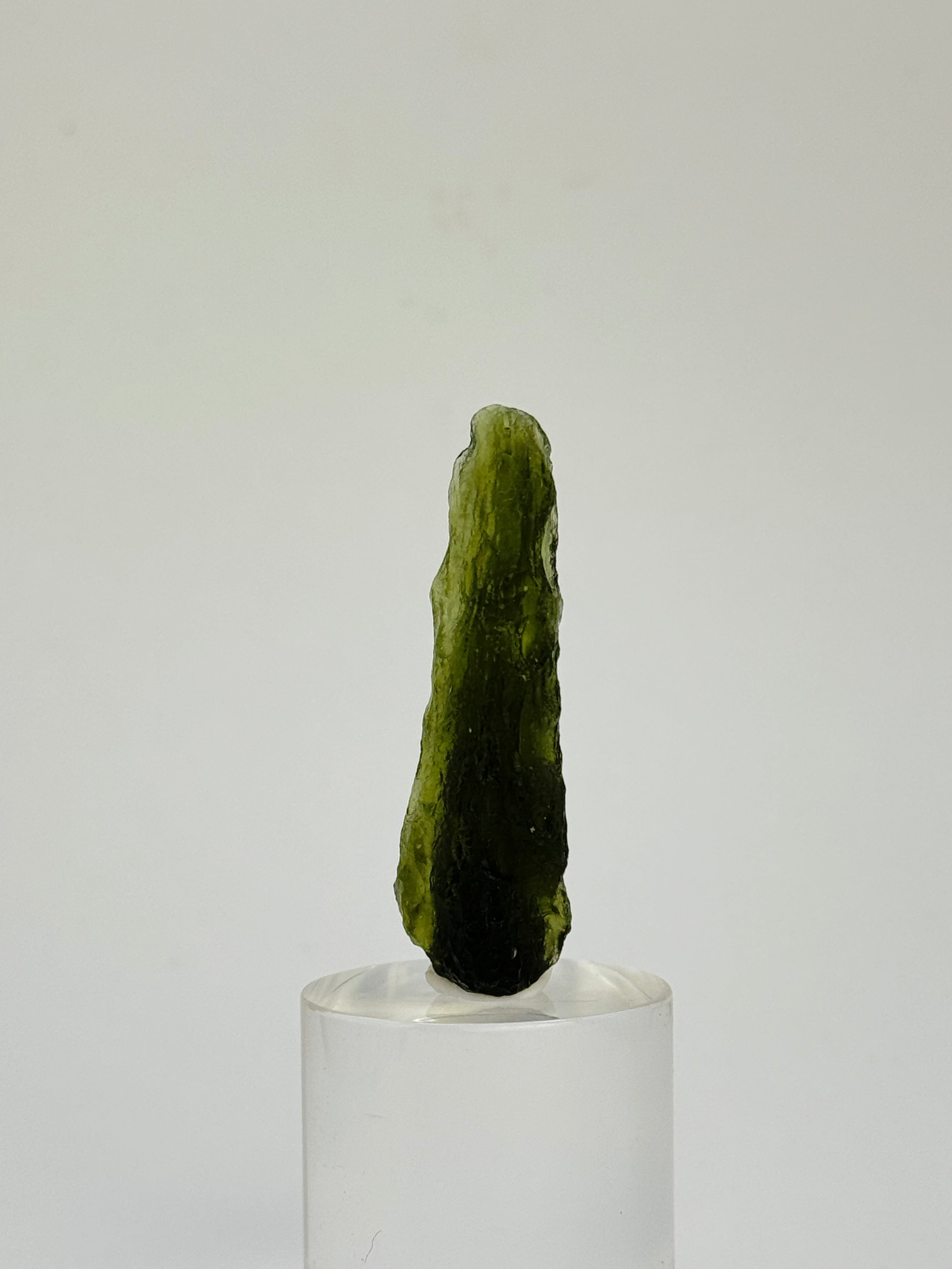 Raw Moldavite, Czech Republic. 5,56 grams.