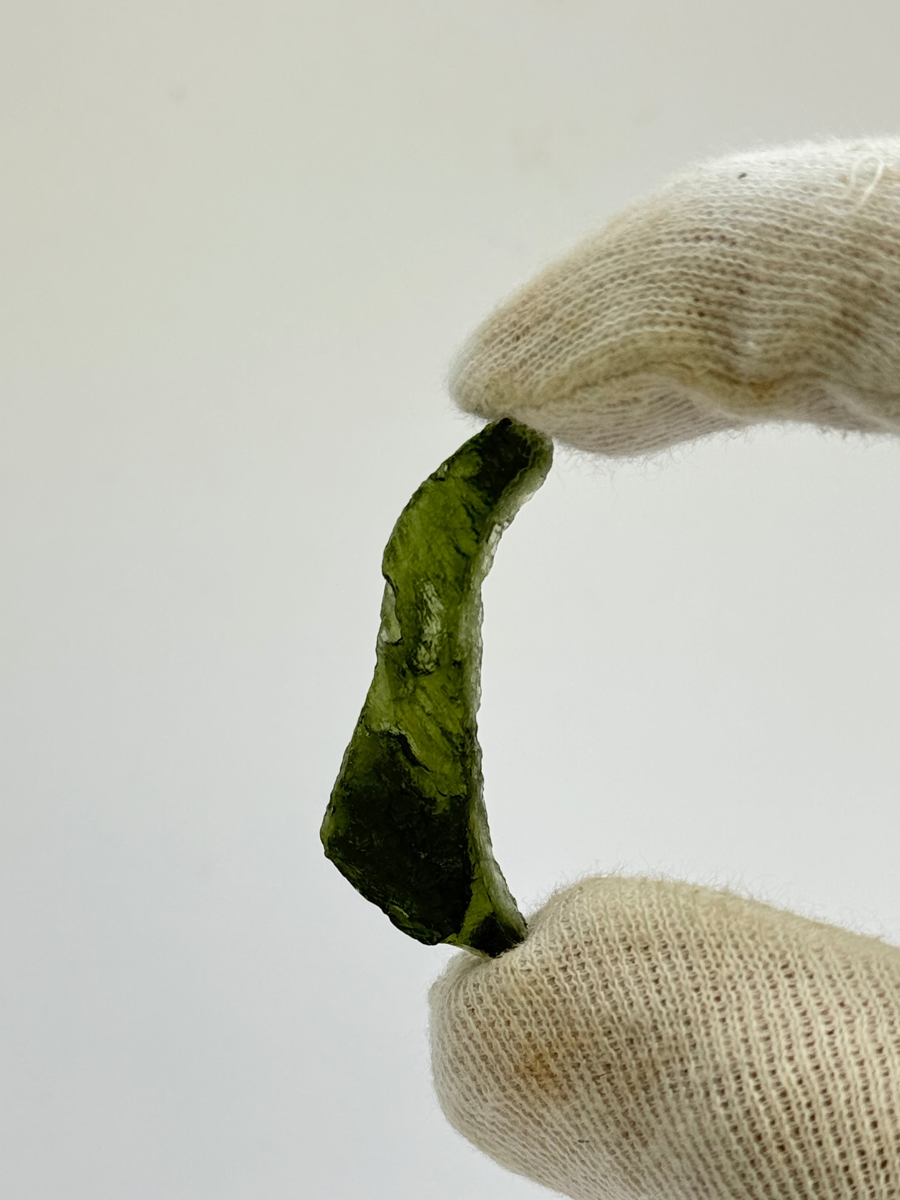 Raw Moldavite, Czech Republic. 4,8 grams.