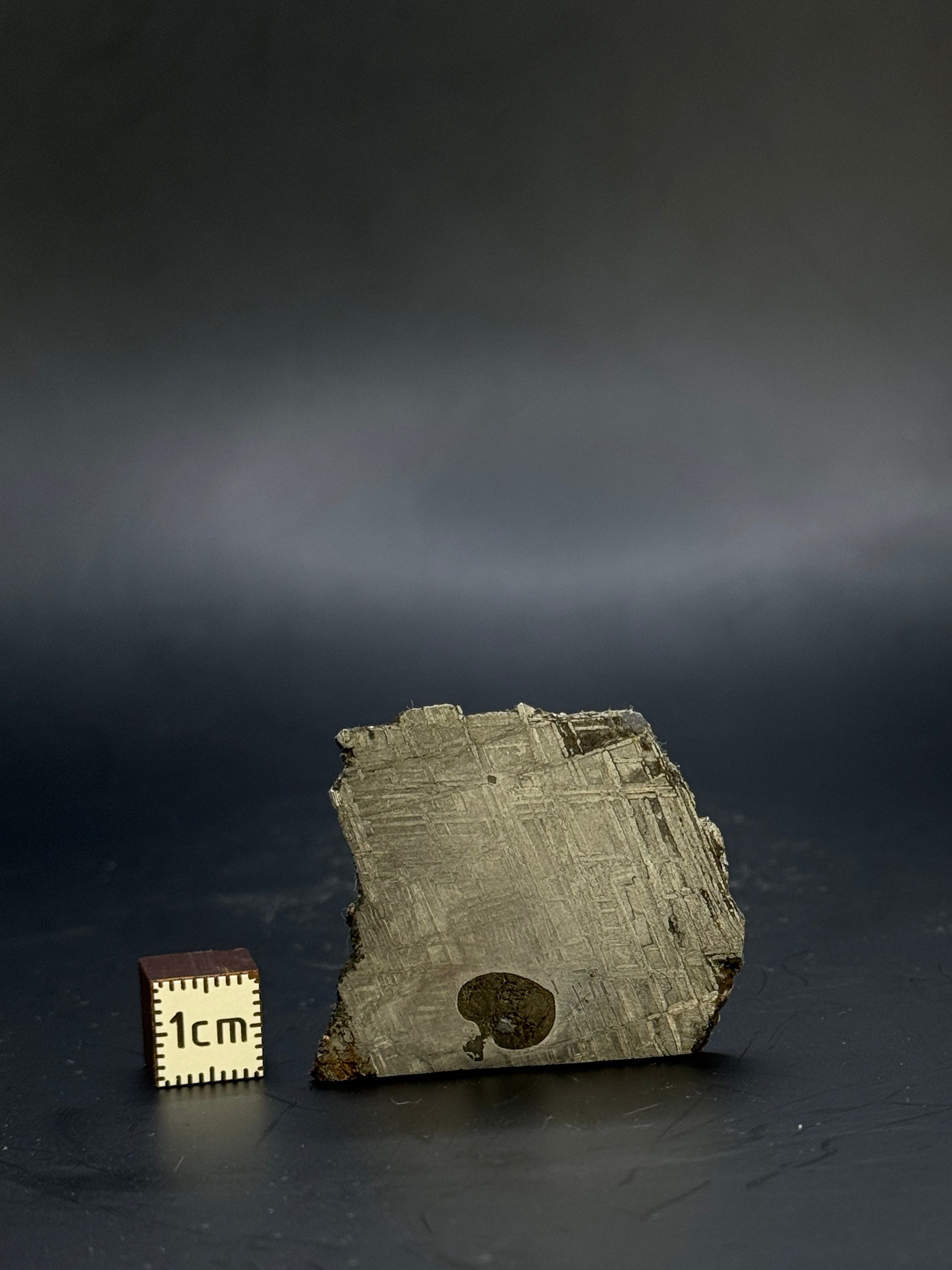 Muonionalusta meteorite, Sweden. 26,55 grams.