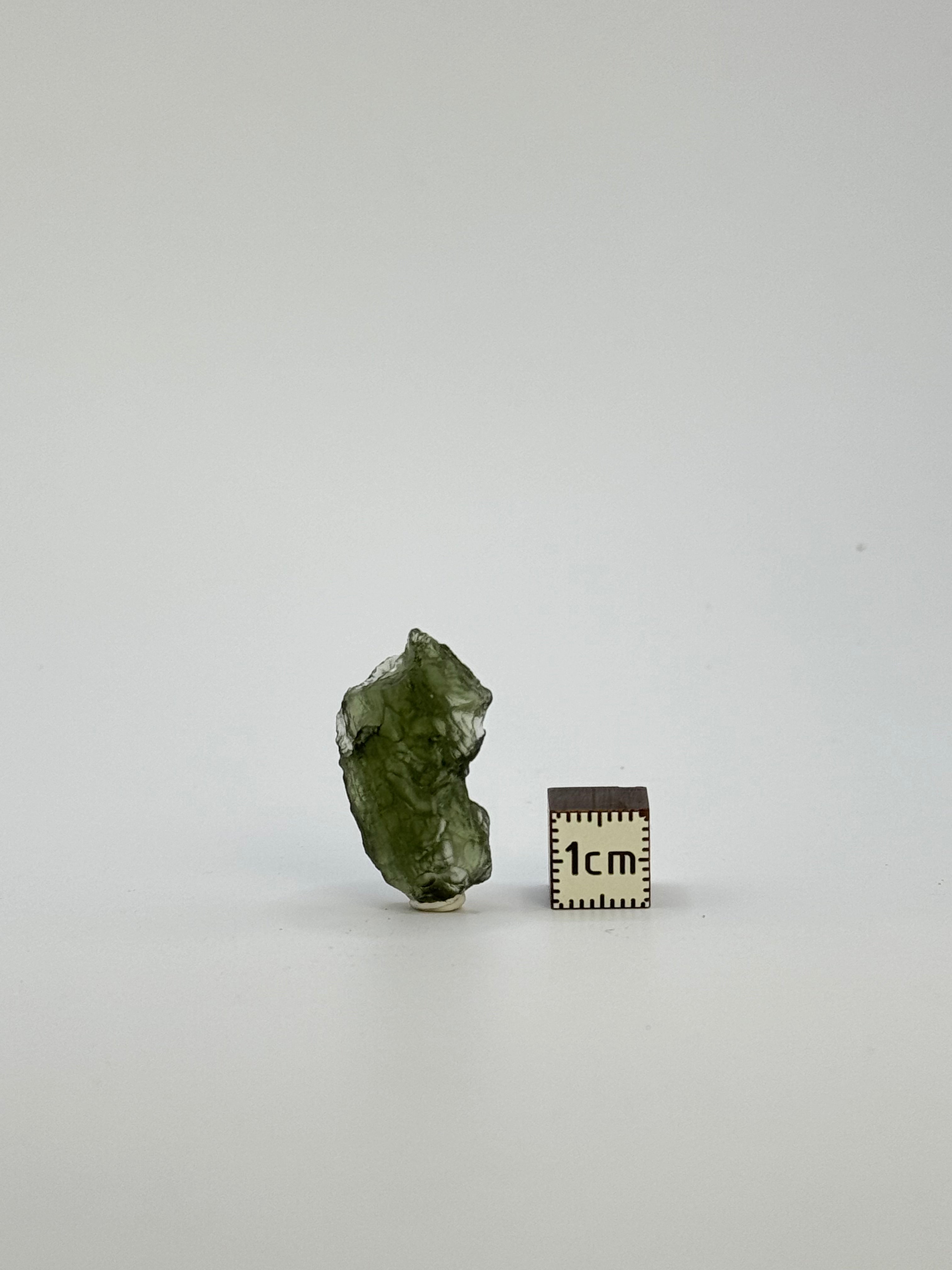 Raw Moldavite, Czech Republic. 3,09 grams.